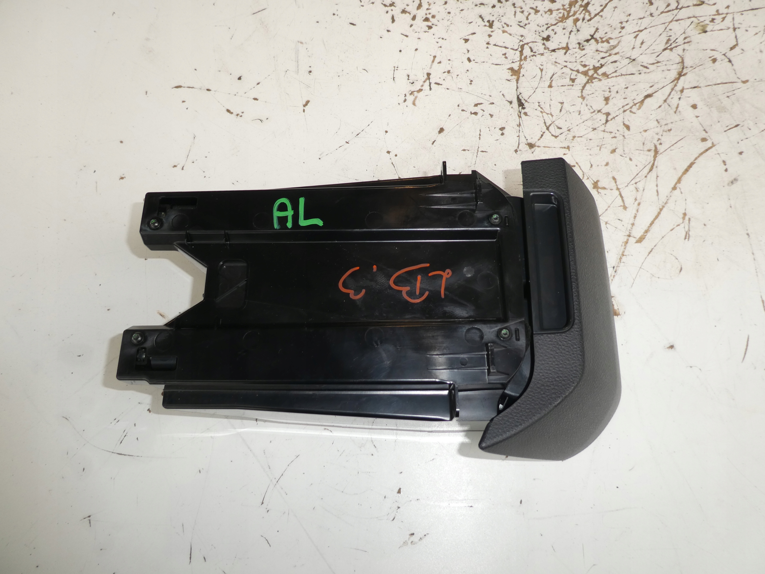 ashtray bracket KUBKA VW T5 7E5858601E