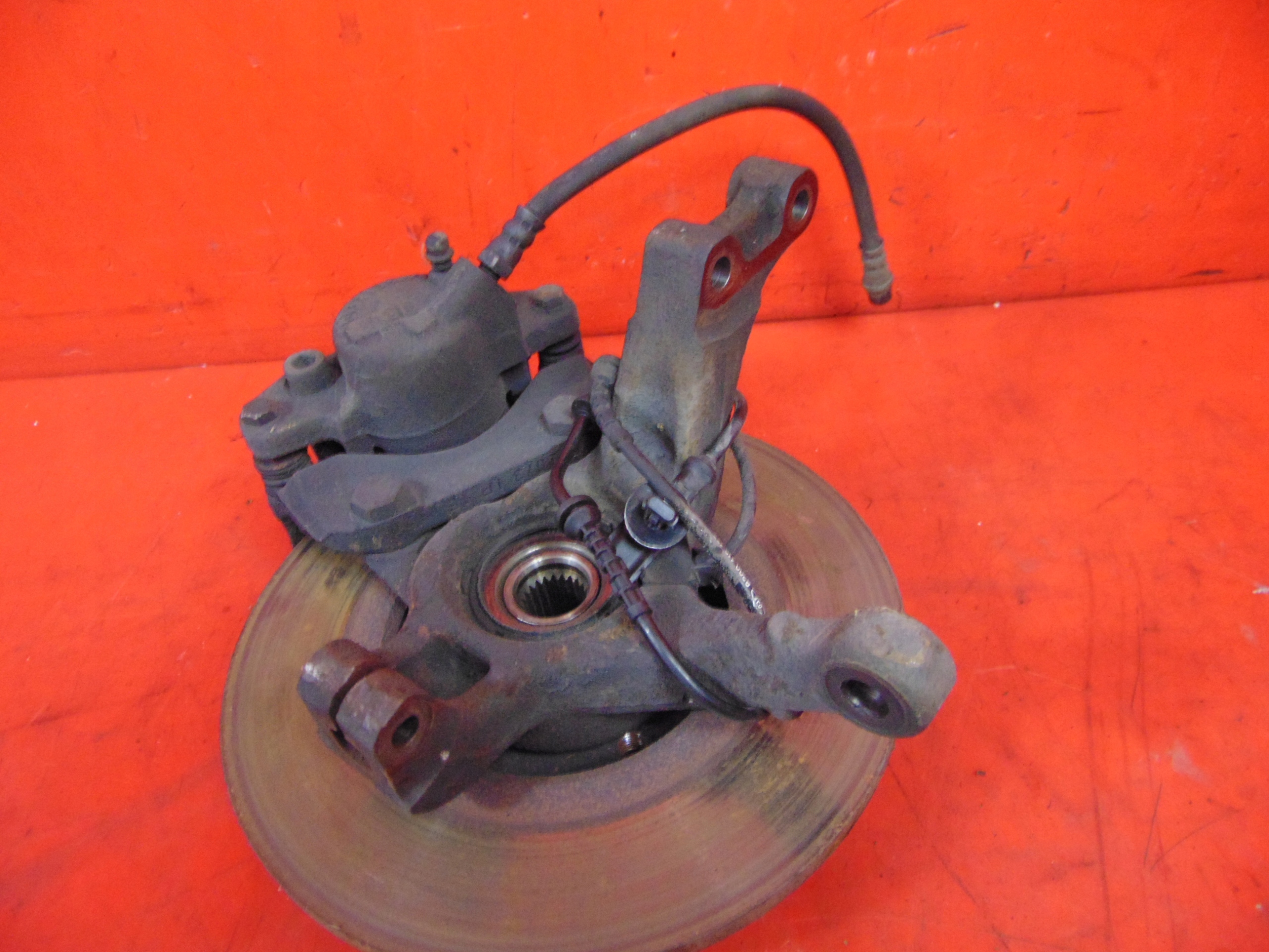 DACIA SANDERO and 1 1.5 DCI swing right front