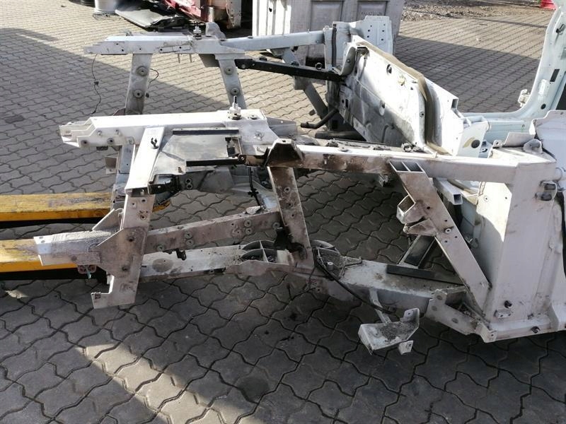 Audi R8 TYPE 42 V10 5.2 SPYDER панель 427813031TA