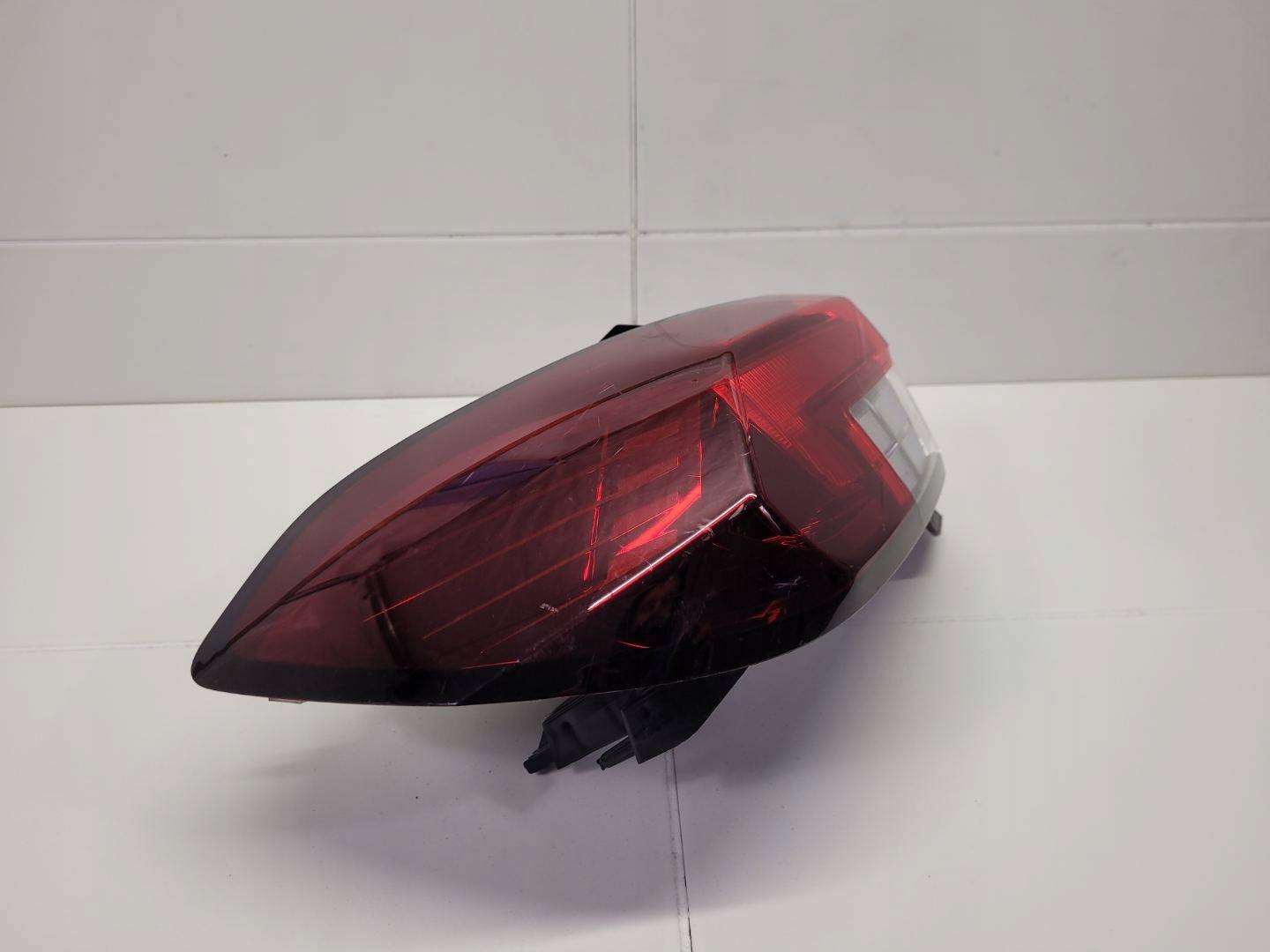 light rear left side Opel Corsa F 2020 9829317380
