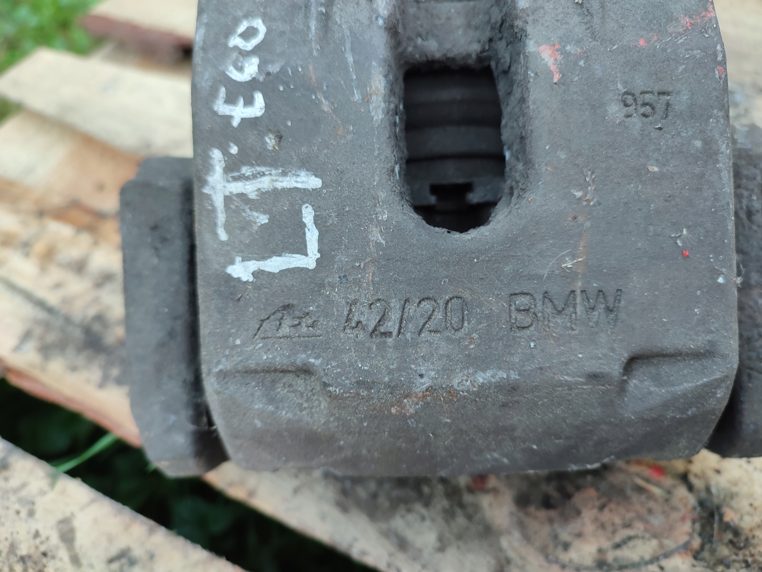 caliper brake rear left BMW E61 42/20