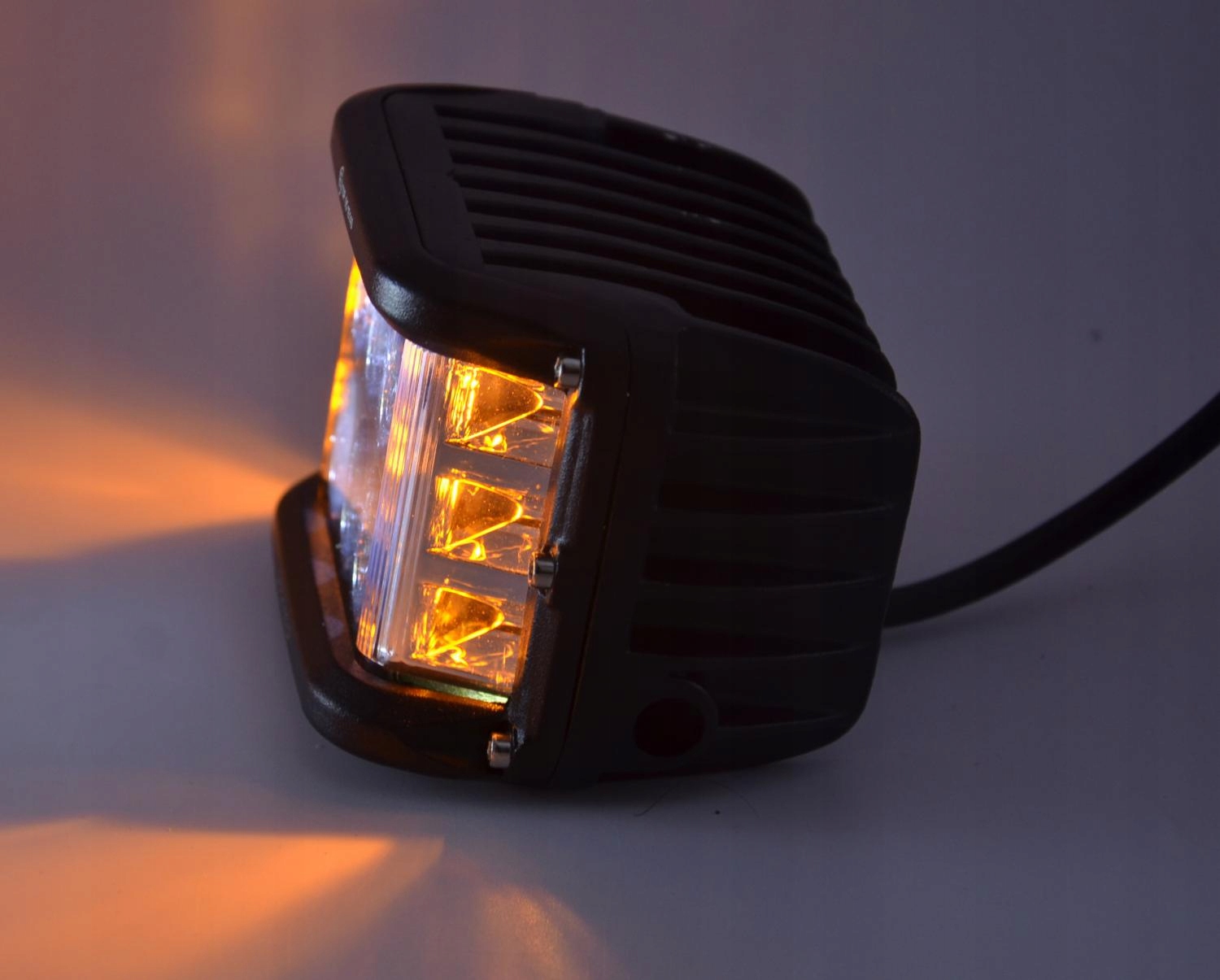 Lampa robocza led stroboskop pomaranczowy 15W Part manufacturer other