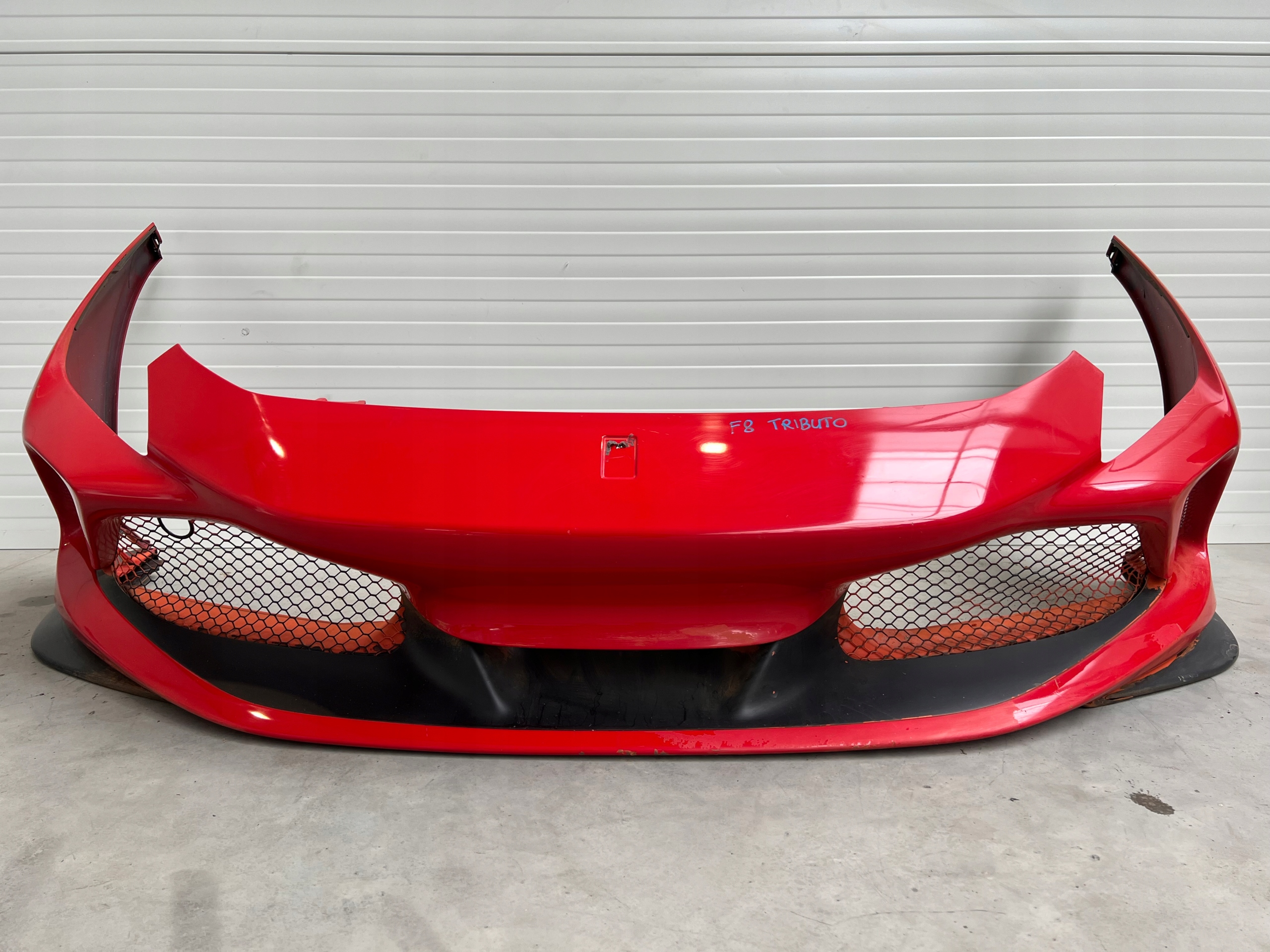 Zderzak przedni Ferrari F8 Tributo
