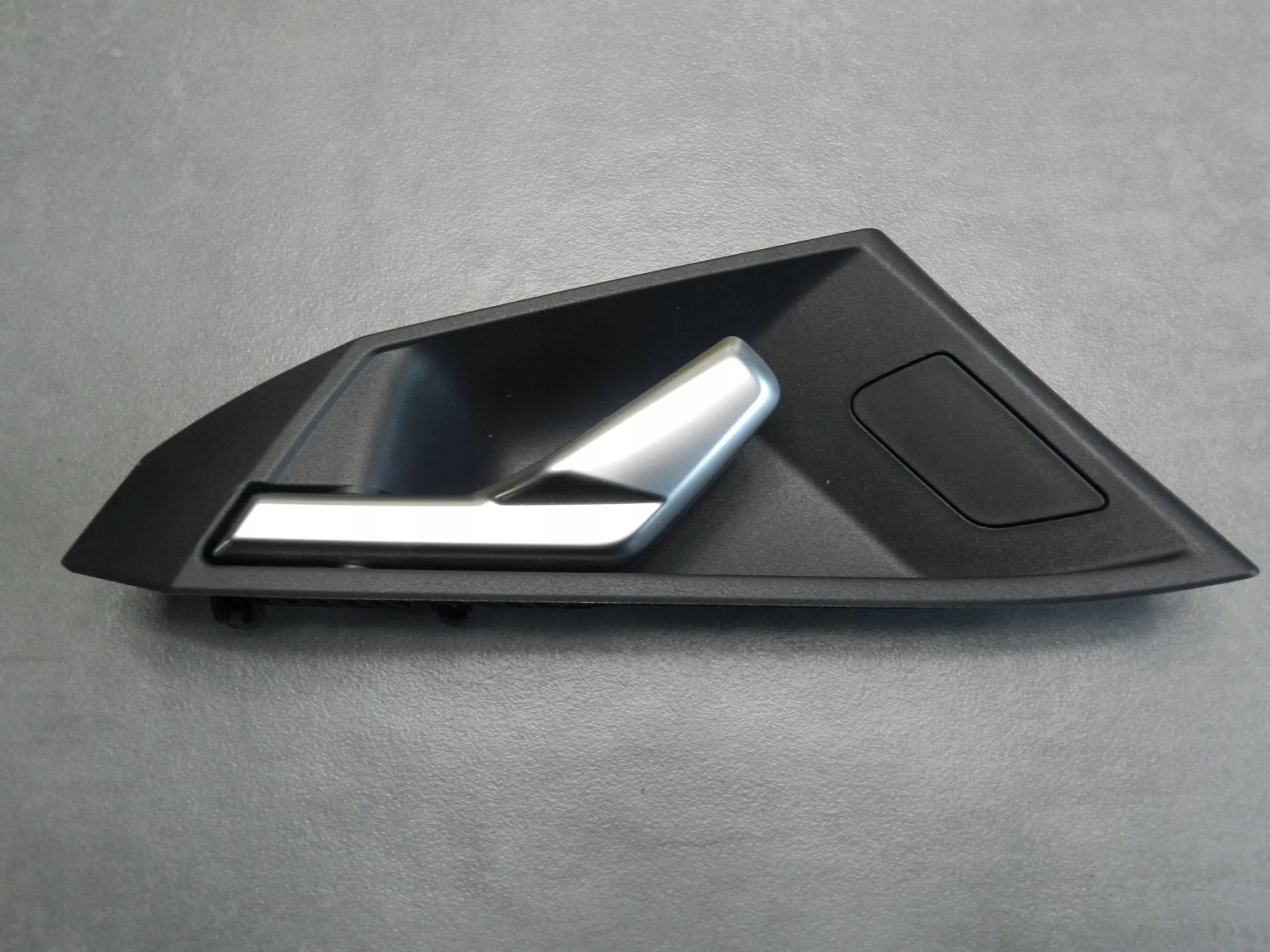 Audi S3 A3 8Y handle WEW right front 8Y0837020