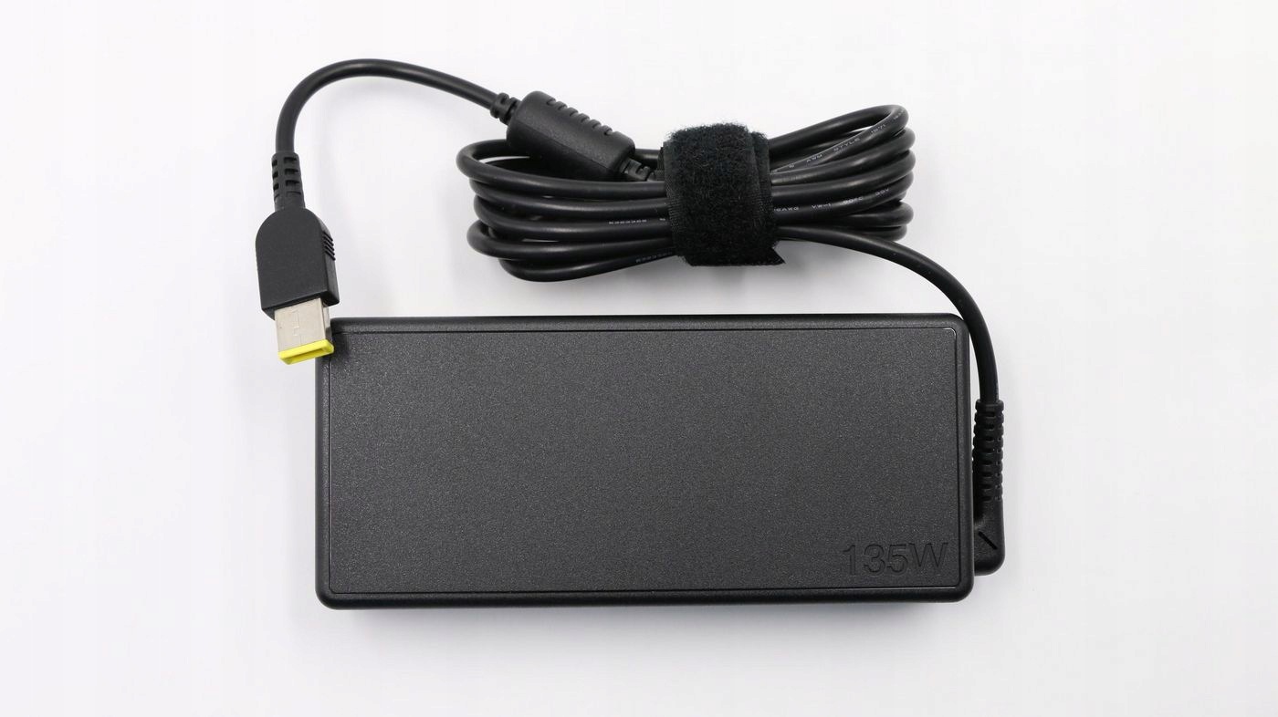 Lenovo zasilacz 135W 100-240V, FRU00PC762