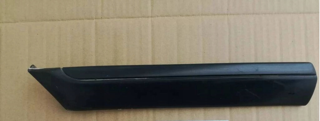 moulding front left MERCEDES W202 2026905162