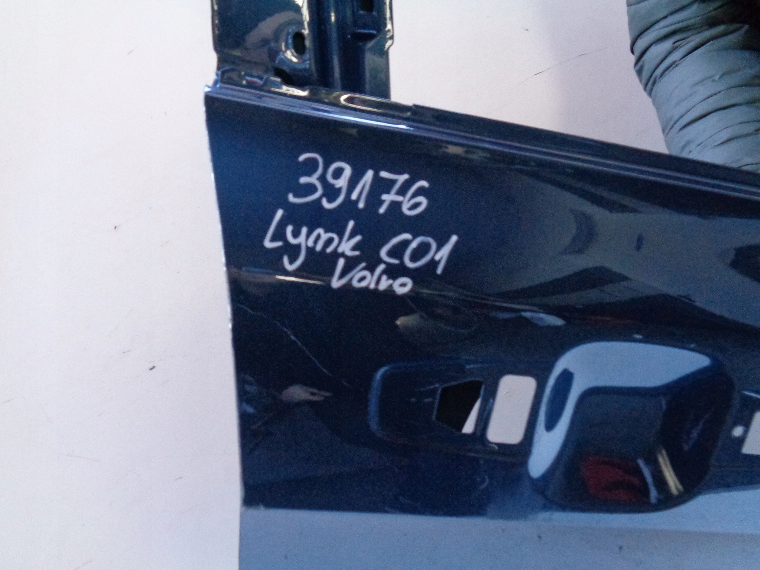 door right front LYNK & CO 01 LYNK&CO NR 39176
