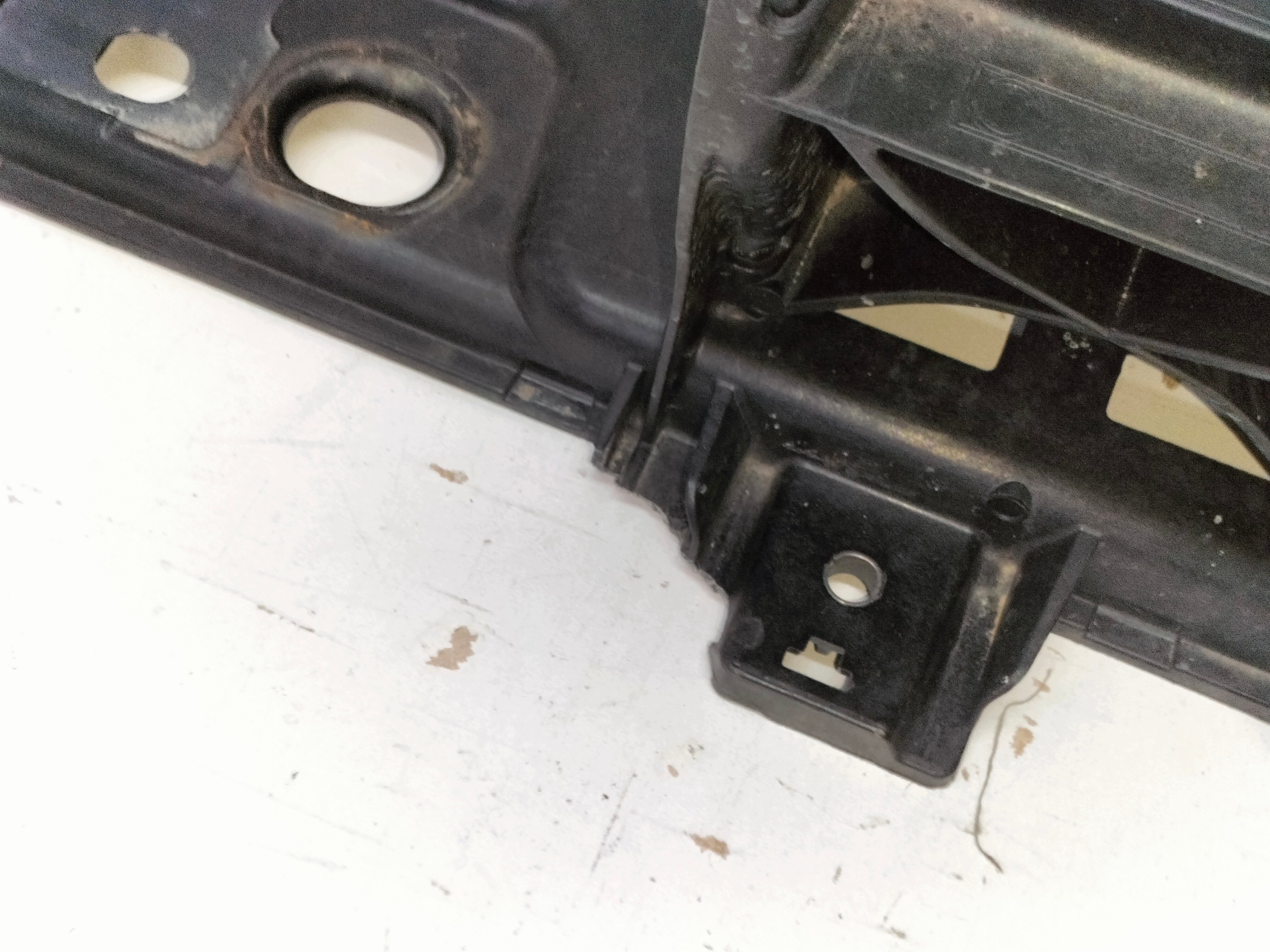 support panel for radiators pillar iron RENAULT CLIO 5 V 19