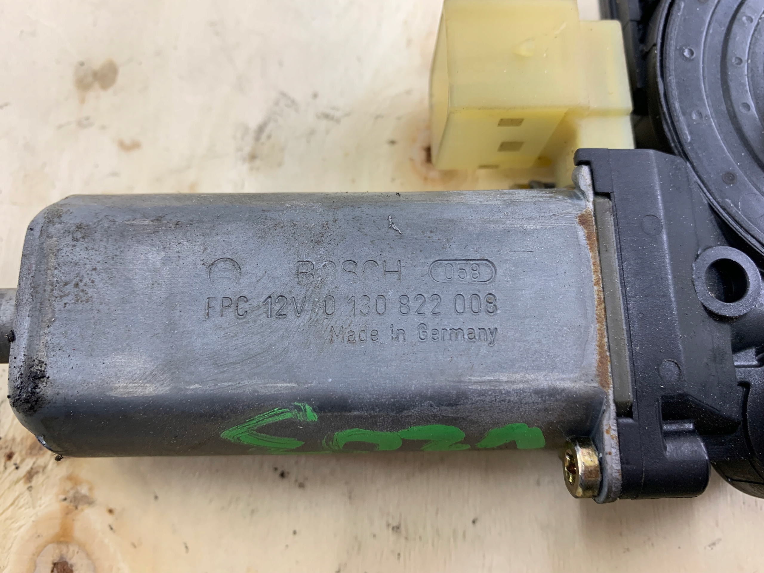 MERCEDES W203 mini motor windows left rear part 0130822008