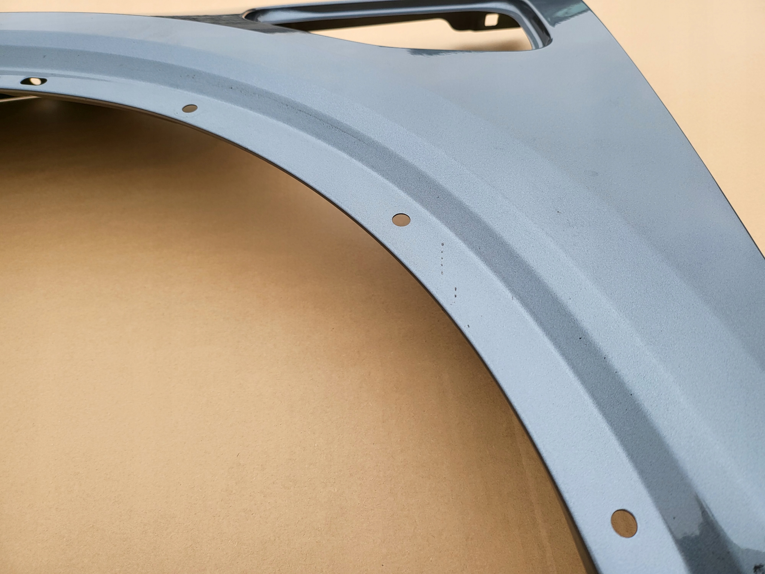 sinistra parafango VOLVO XC40 spoiler-IN HYBRID colore 714