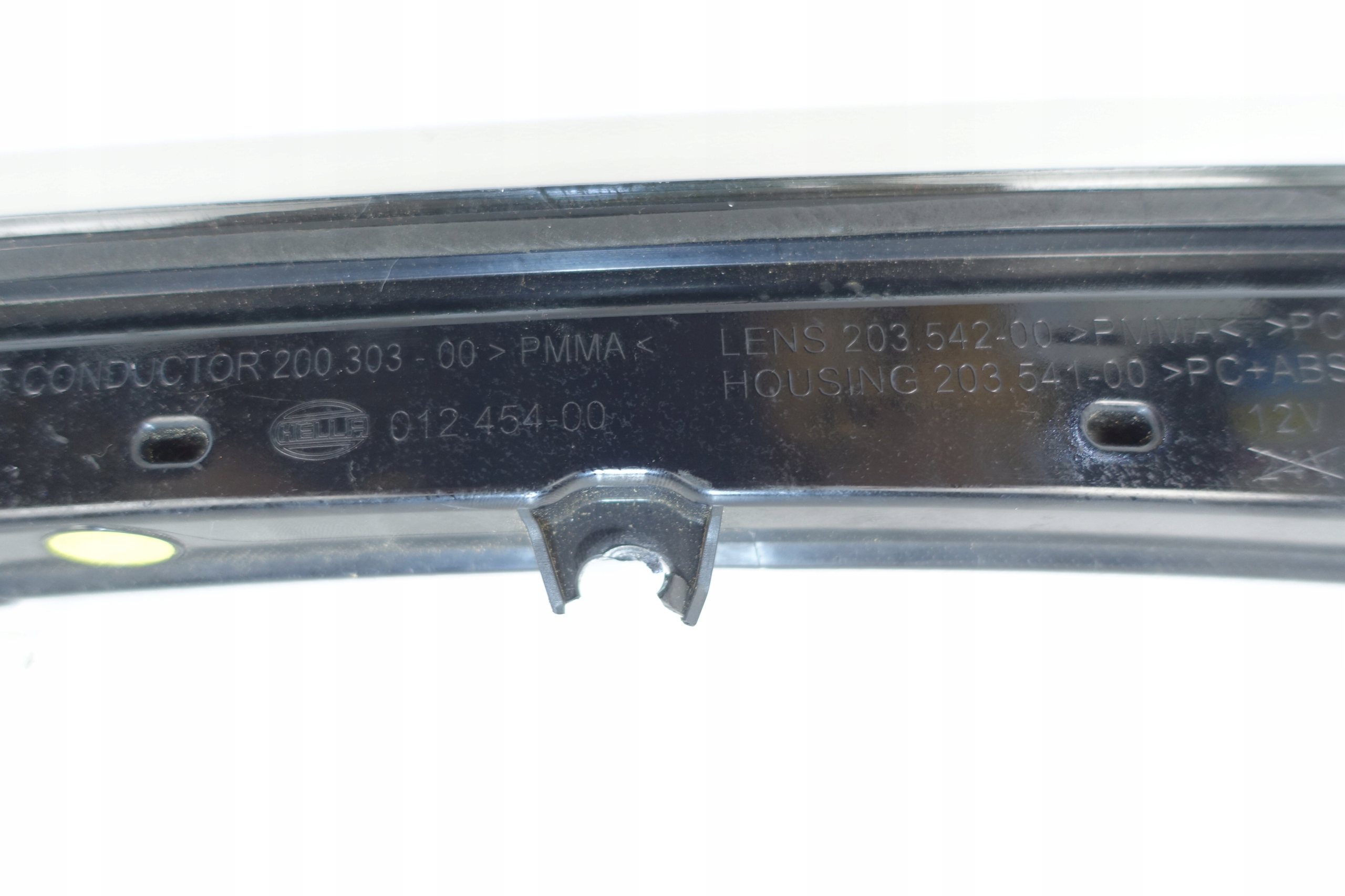 JAGUAR XE 2015- TRZECIE light STOP GJ32-13A613-AE