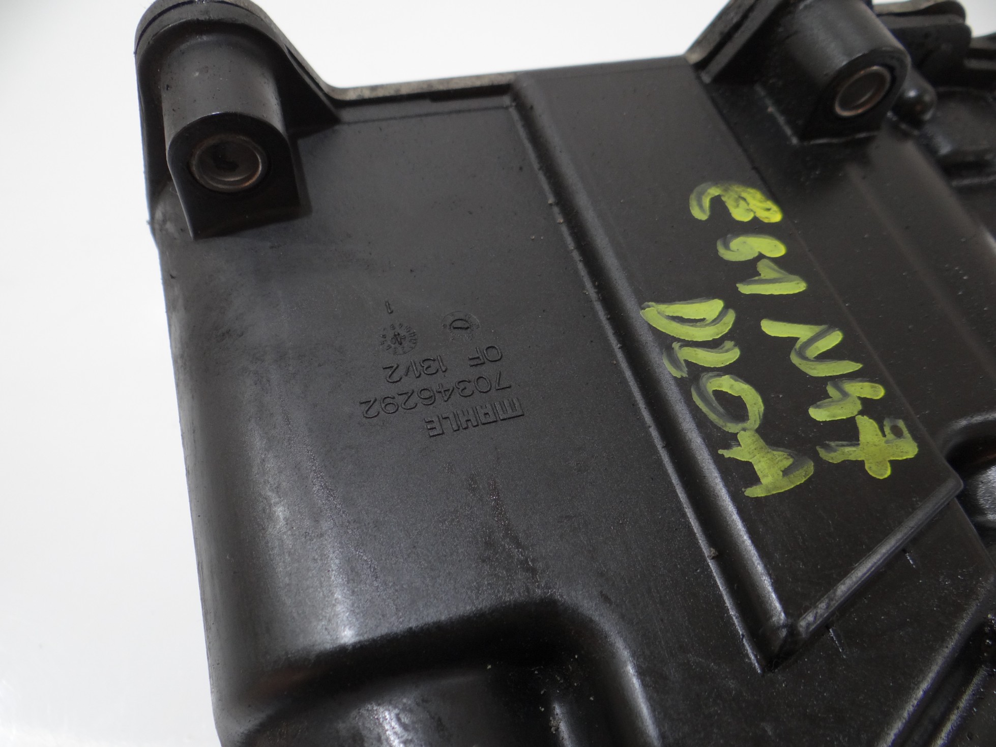Gehäuse Ölfiltergehäuse BMW E60 E61 N47 2.0D 7807799