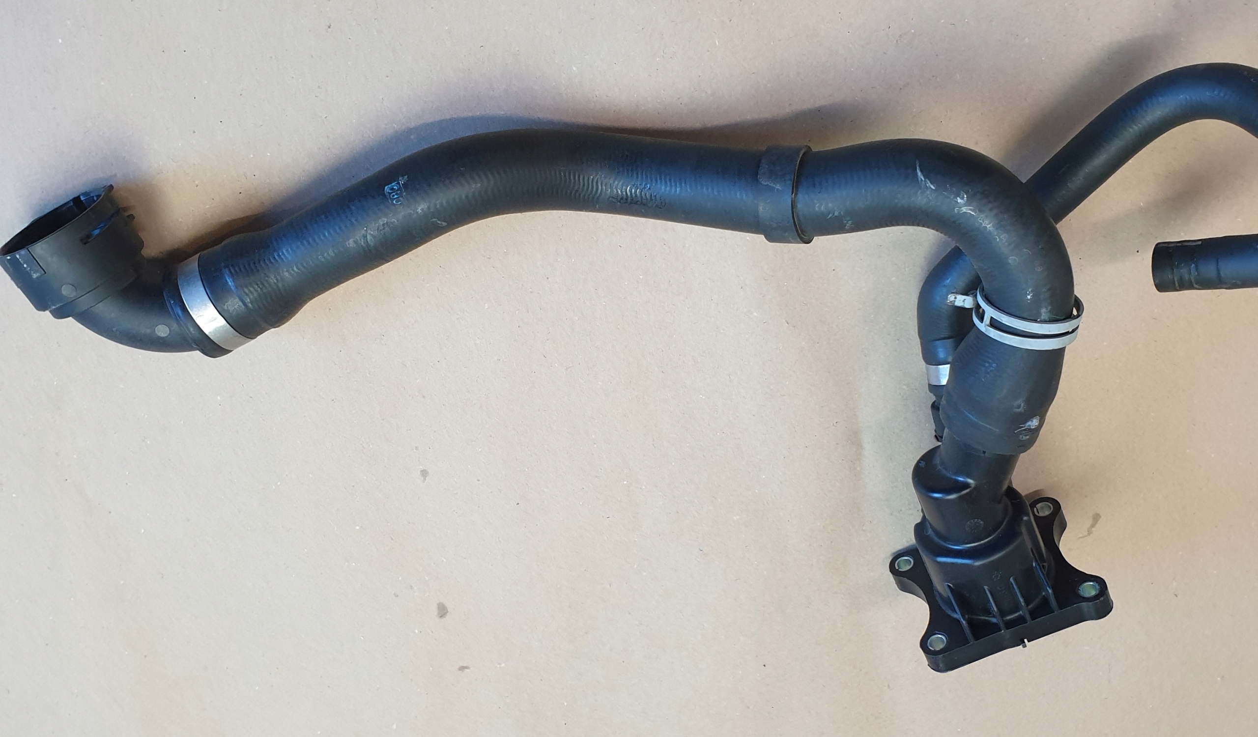obal termostat TROJNIK VOLVO XC90 II XC40 2.0 D OE