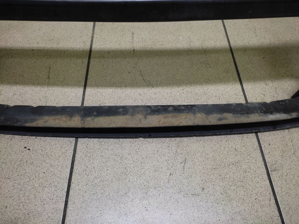 VW PASSAT B6 1.9 TDI sider pillar of a bumper front