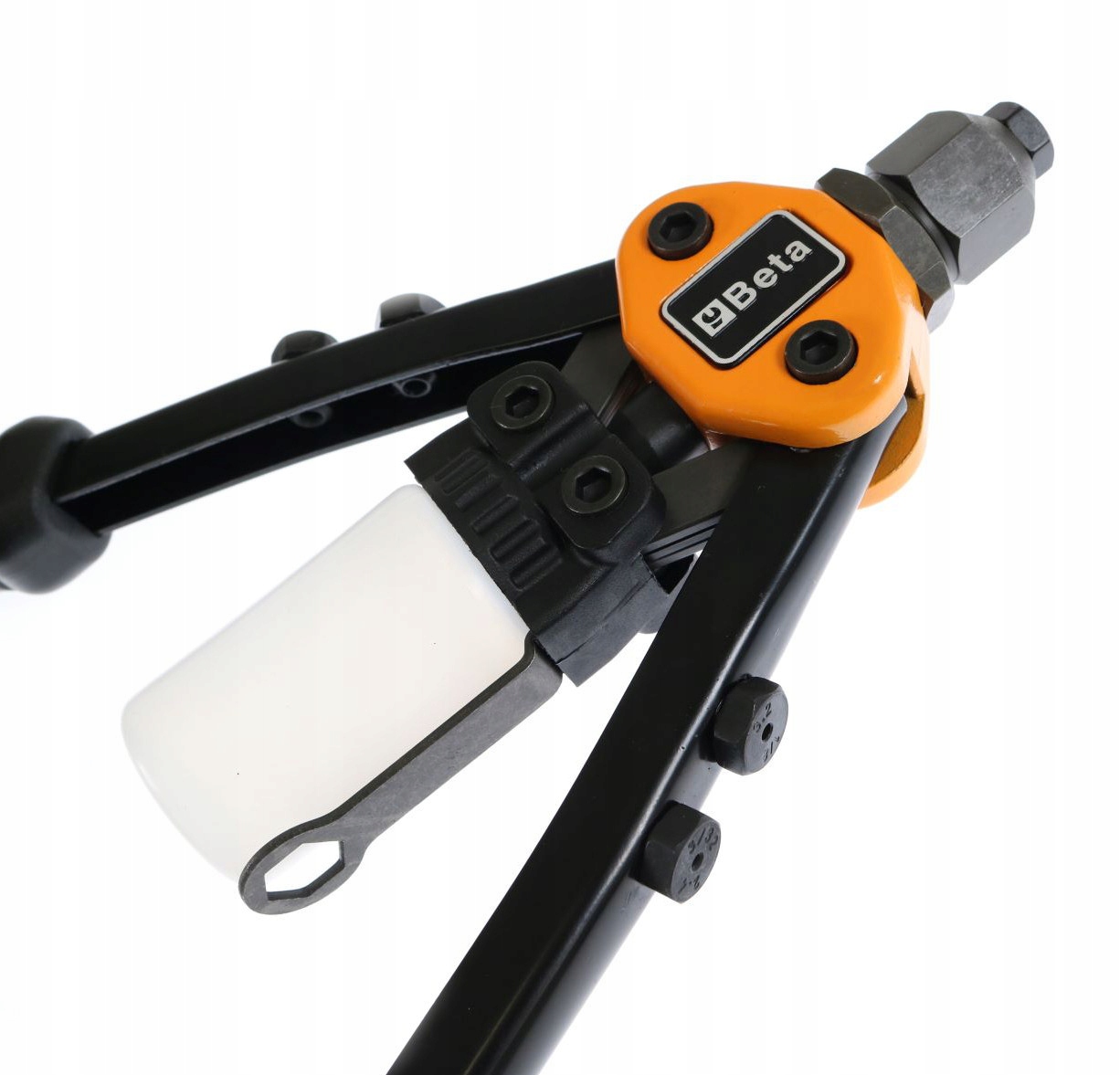 445bfe504d9e93cff36ad684f834