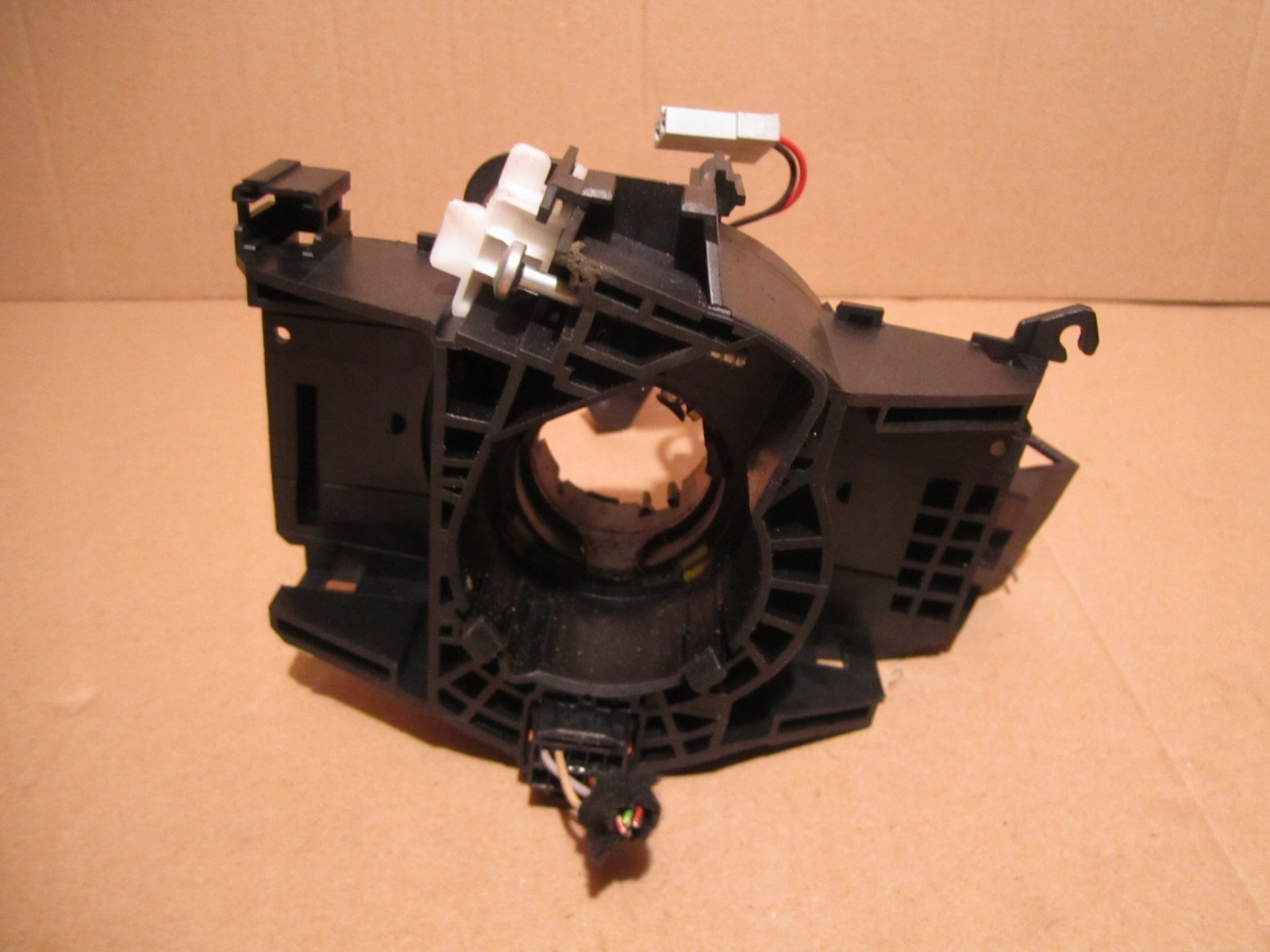 TRAFIC VIVARO PRIMASTAR 01- ZWIJAK TAŚMA AIRBAG Producent części Renault OE