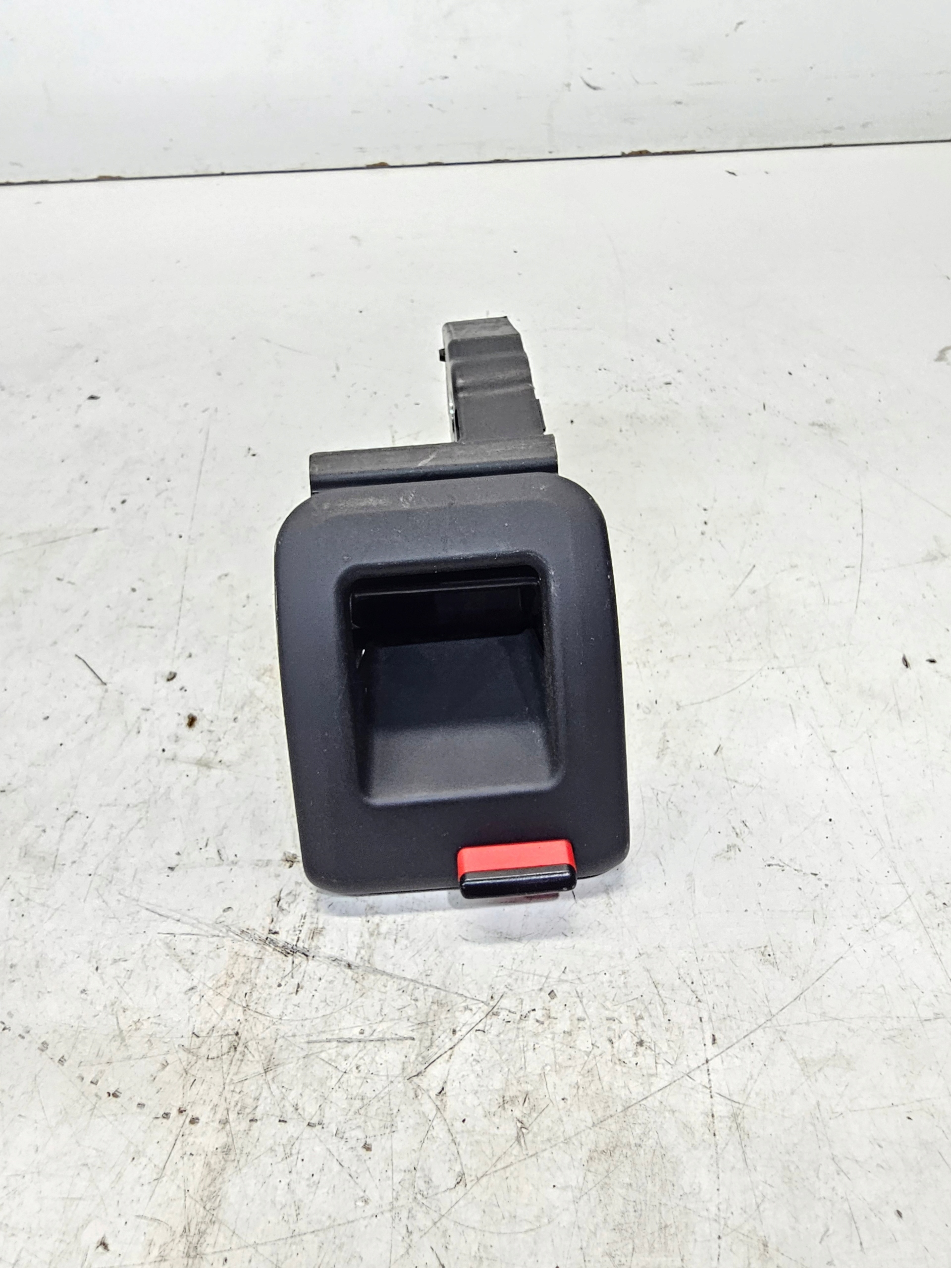 lock KANAPY right rear part AUDI Q3 8U VW 1K0885682M