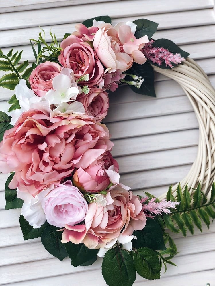 WIANEK KWIATOWY NA DRZWI WIENIEC STROIK PEONIA Marka inna