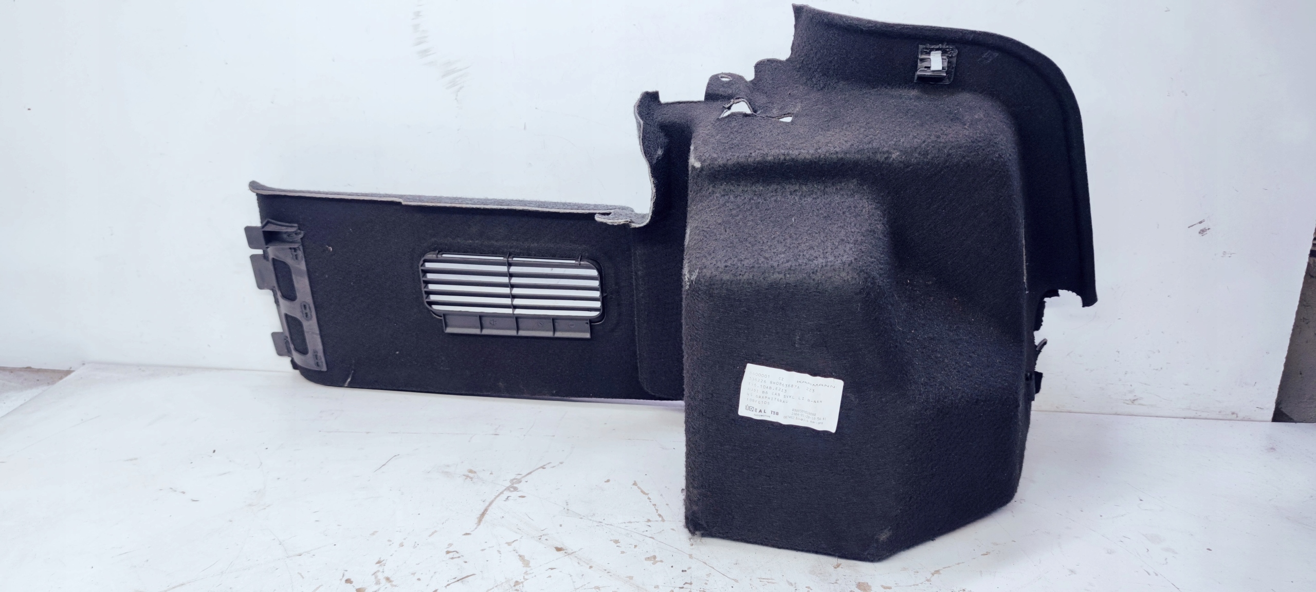 boot upholstery left AUDI A4 B6 8H0863887A 2Z3