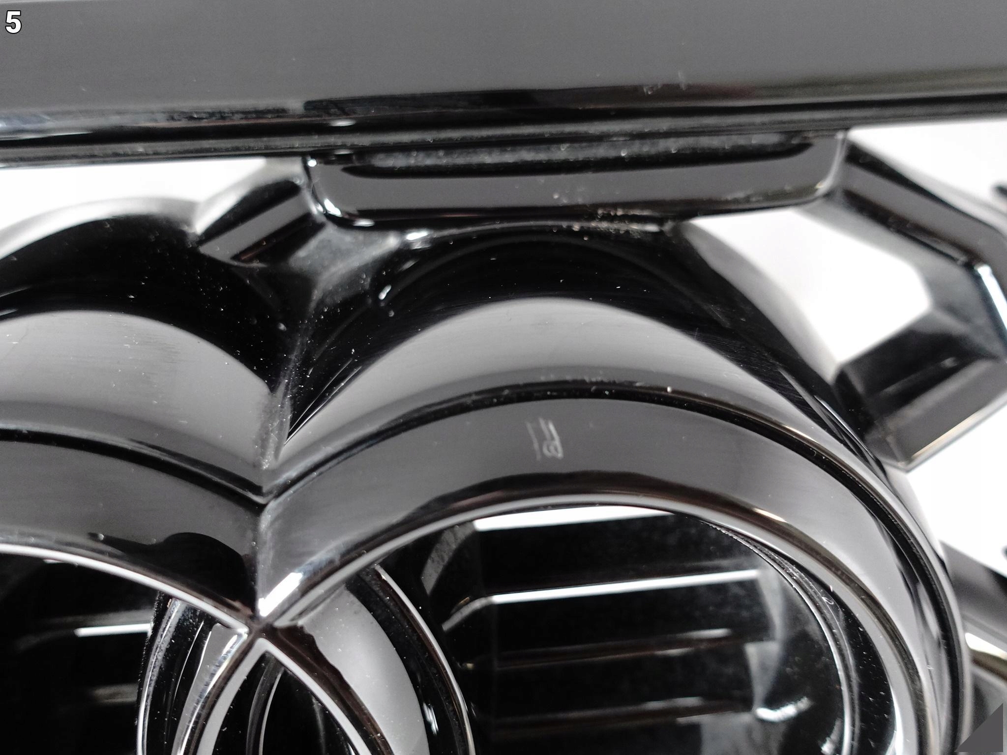 AUDI Q5 80F SPORTBACK S-LINE LIFT 20- GRILL ATRAPA PRZÓD CZARNY / BLACK Kolor do lakierowania