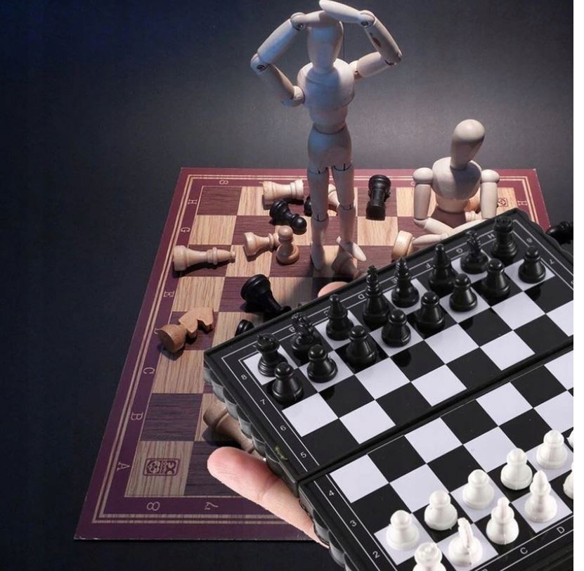 SZACHY MAGNETYCZNE MINI PODRÓŻNE WARCABY 2w1 KIESZONKOWE NA PREZENT Nazwa SZACHY MAGNETYCZNE U334