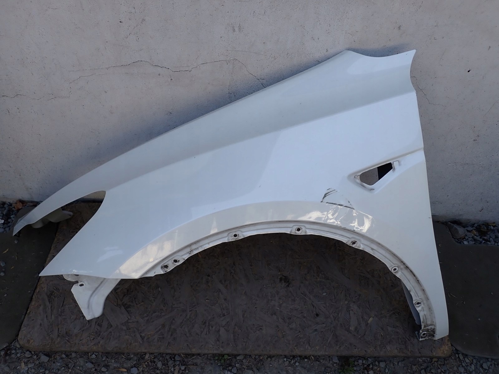 fender left front front TESLA MODEL Y 2019- 1618083-00-A