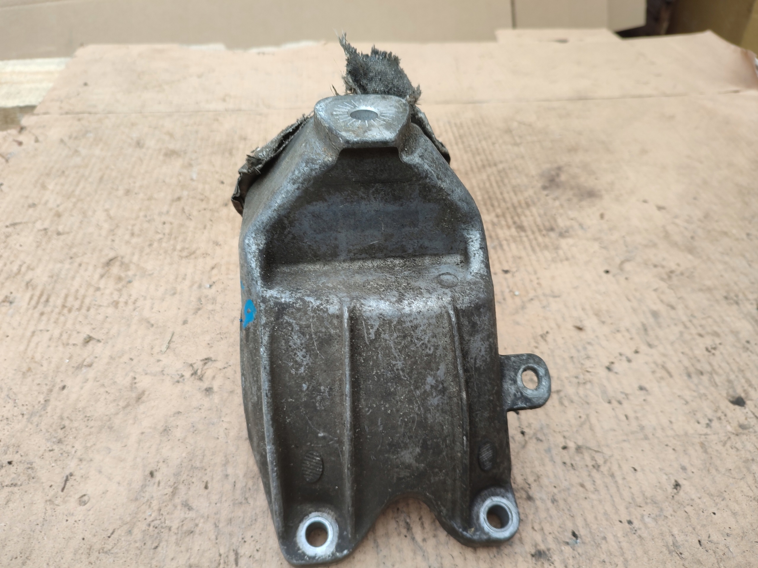 engine supporting mount right AUDI A4 A5 2.0 TFSI 8K0199308CH