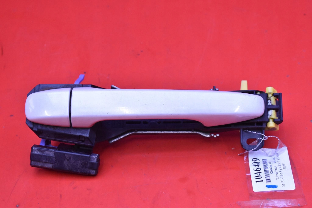 handle left rear part rear 070 TOYOTA PRIUS III XW30 09-11
