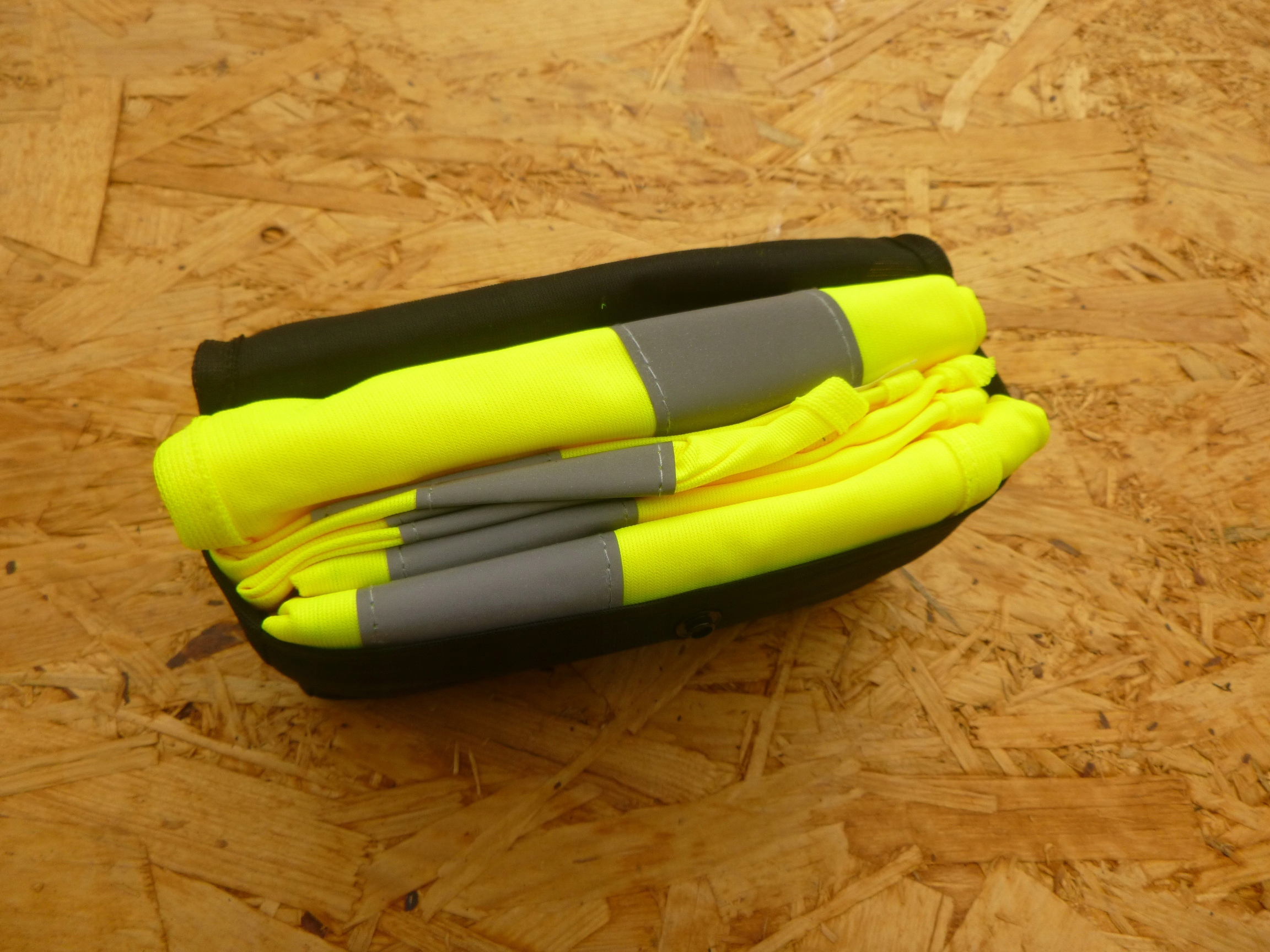 MAZDA POMPKA KOMPRESOR ZESTAW NAPRAWCZY KOŁA OPONY Kod producenta GS1D37C20