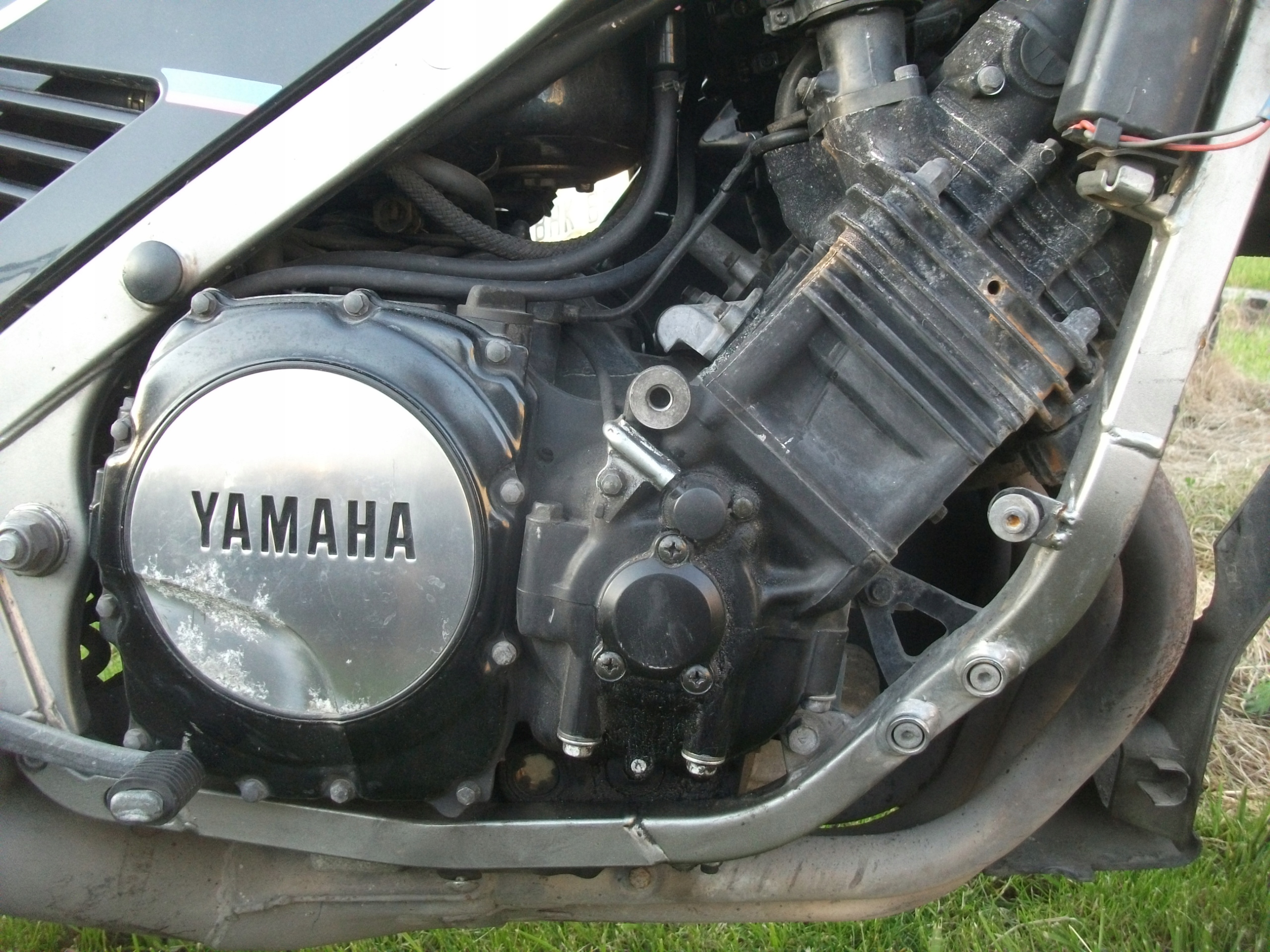 YAMAHA FZ 750 2MG SILNIK SPRAWNY