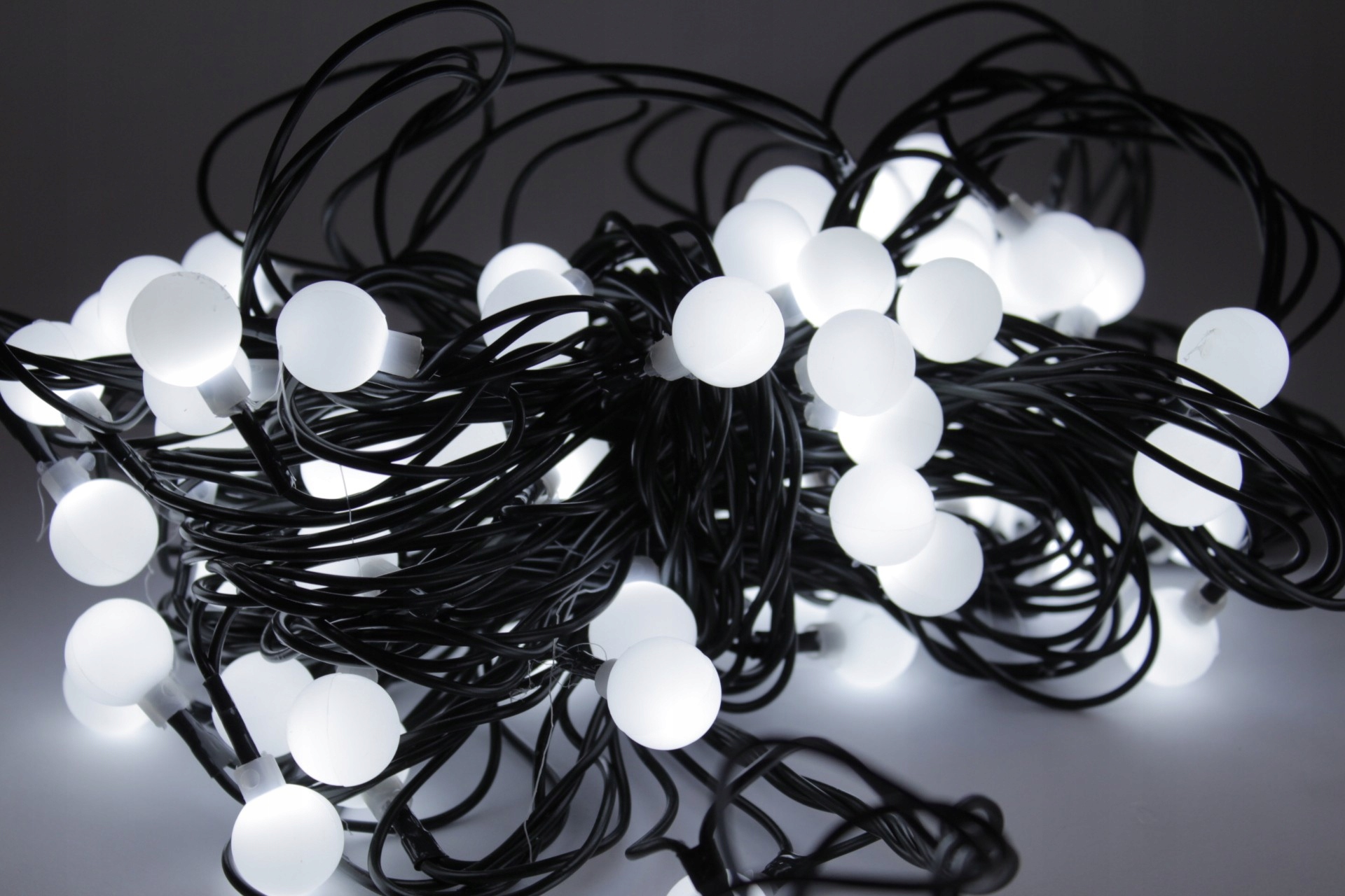 LAMPKI CHOINKOWE KULKI 100LED BIAŁY ZIMNY Zastosowanie na zewnątrz