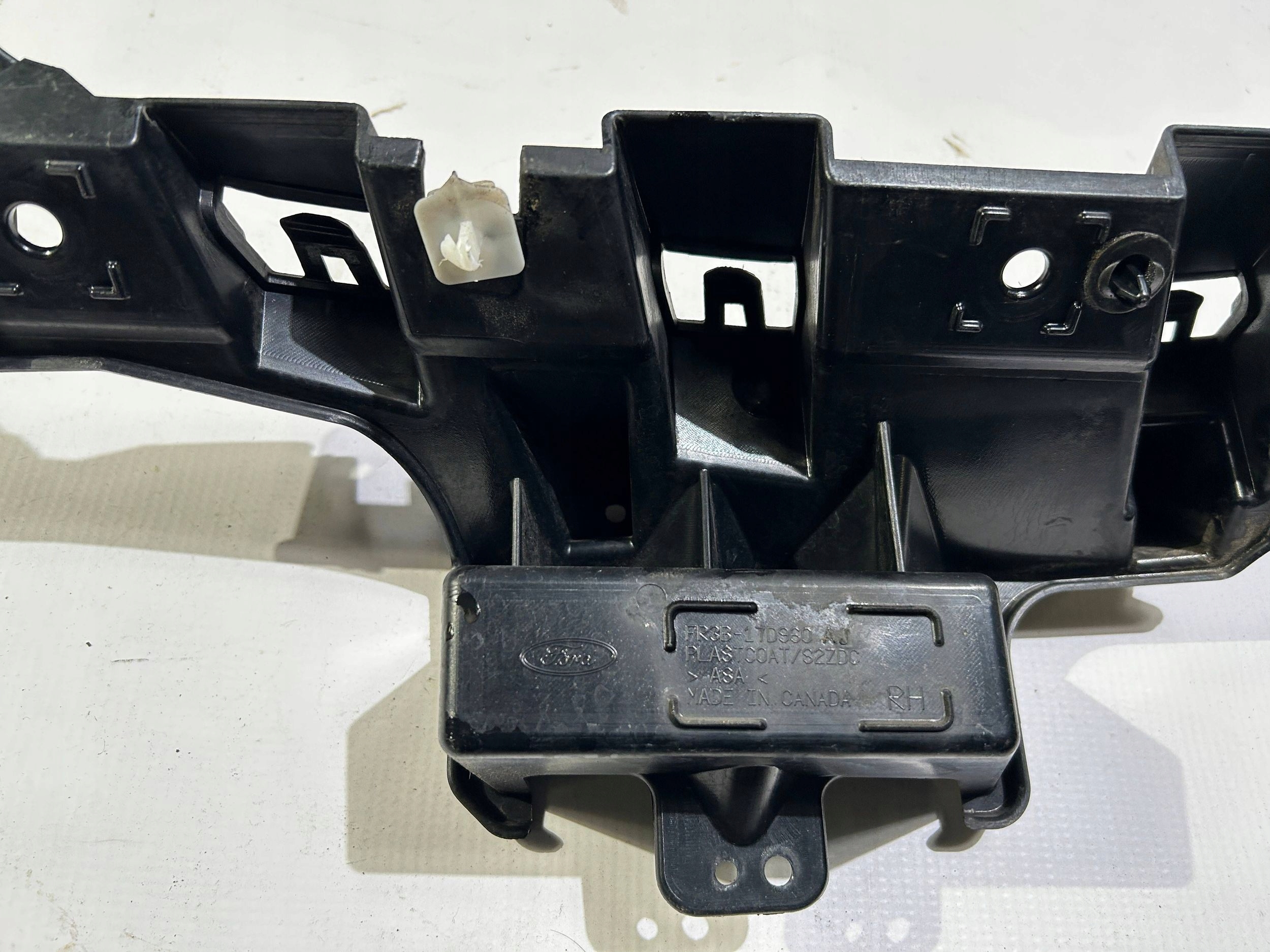Support plaque Poignée Support Droite Pare choc Avant Avant Ford Mustang 2015