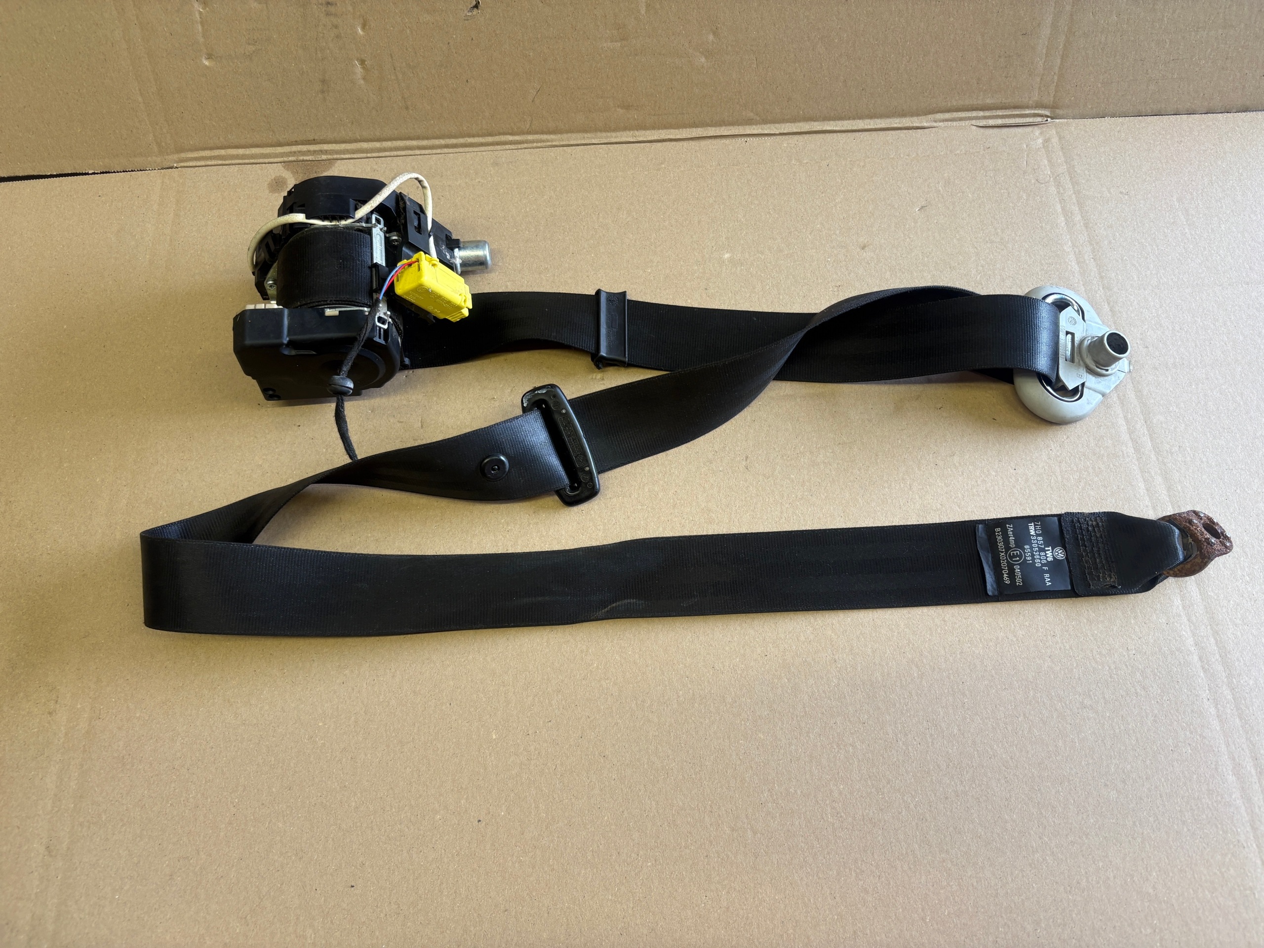 VW T5 tension belt safety right front 7H0857806F