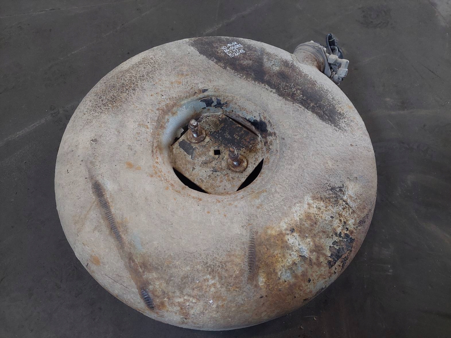 BUTLA GAZOWA LPG 43L 2028R PODWIESZANA PAPIER + ZAWÓR