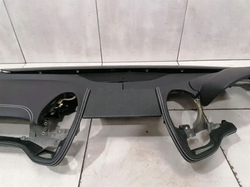 FERRARI GTC4 F151M 88204600 Black