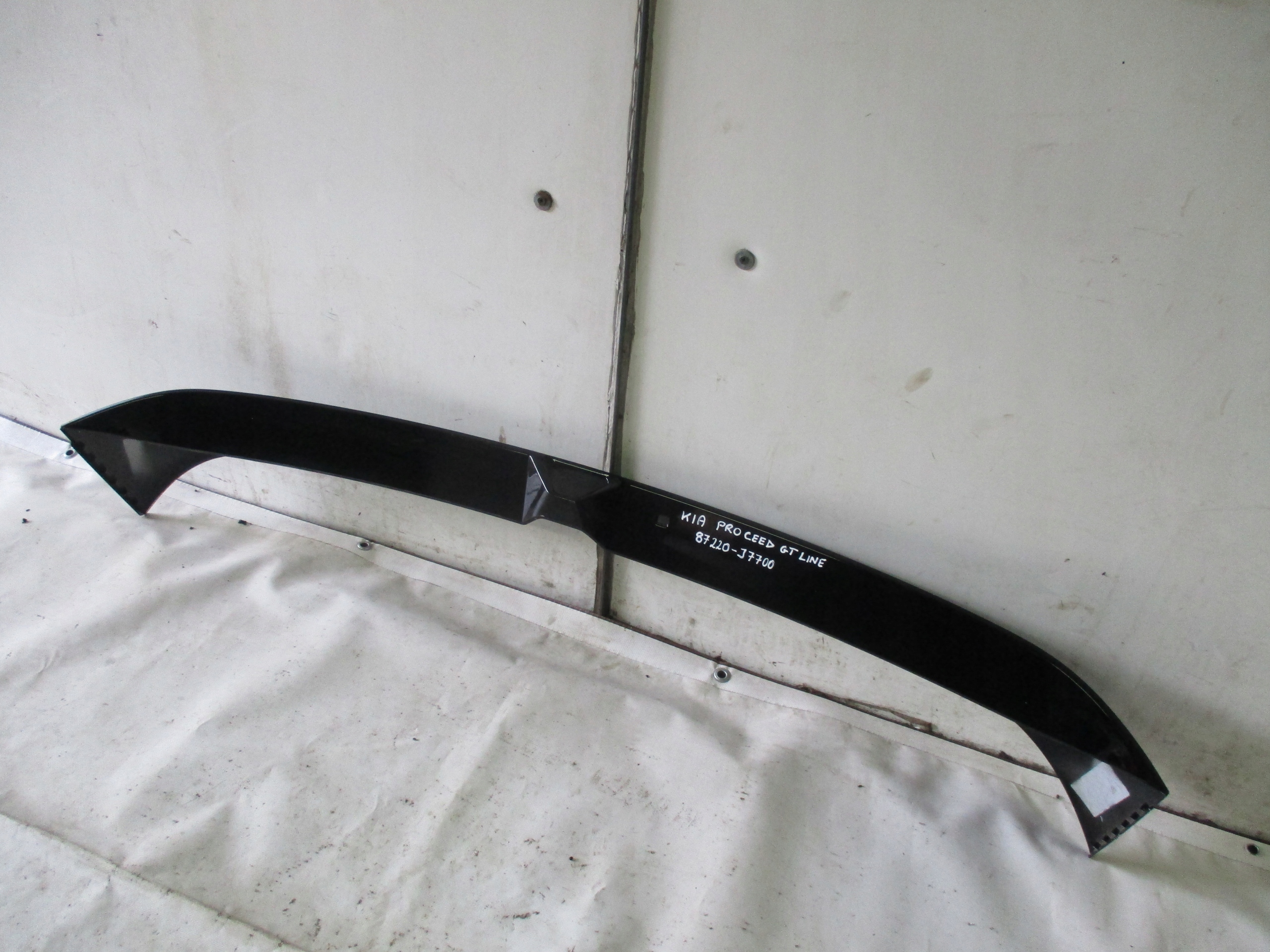 Spoiler bonnet Kia Pro Ceed GT- Line 87220-J7700