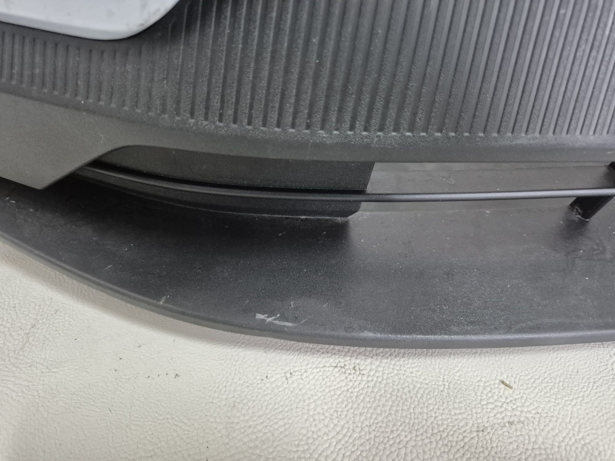 VOLVO EX30 EX-30 23- bumper front front 31345658