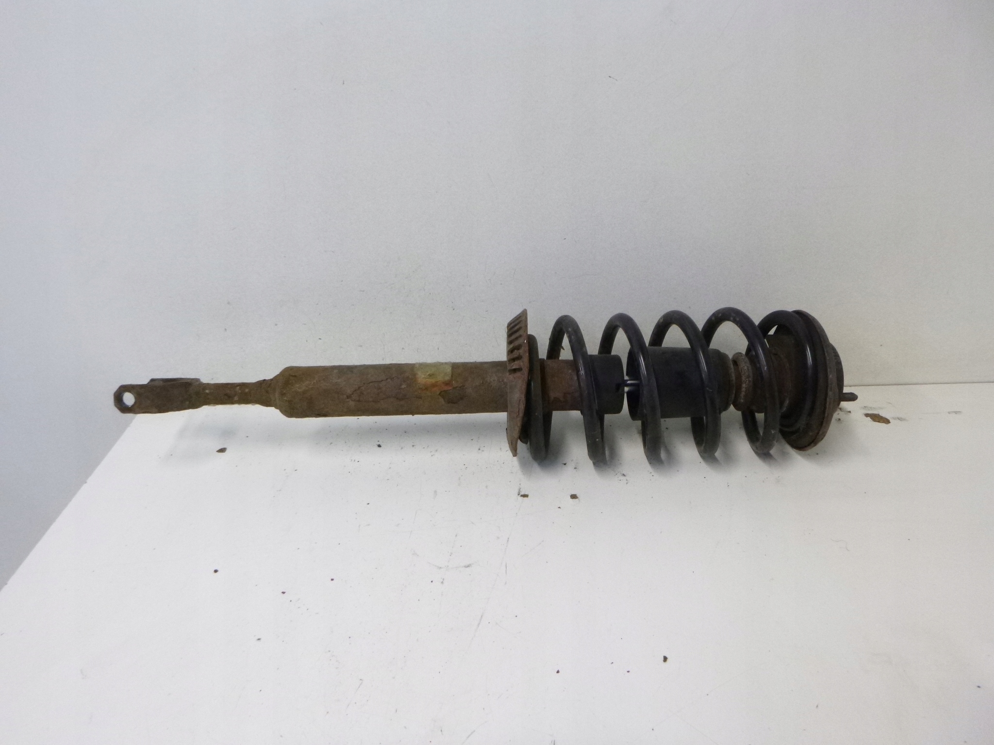 shock absorber front Volkswagen Passat B5 1.6 99r.