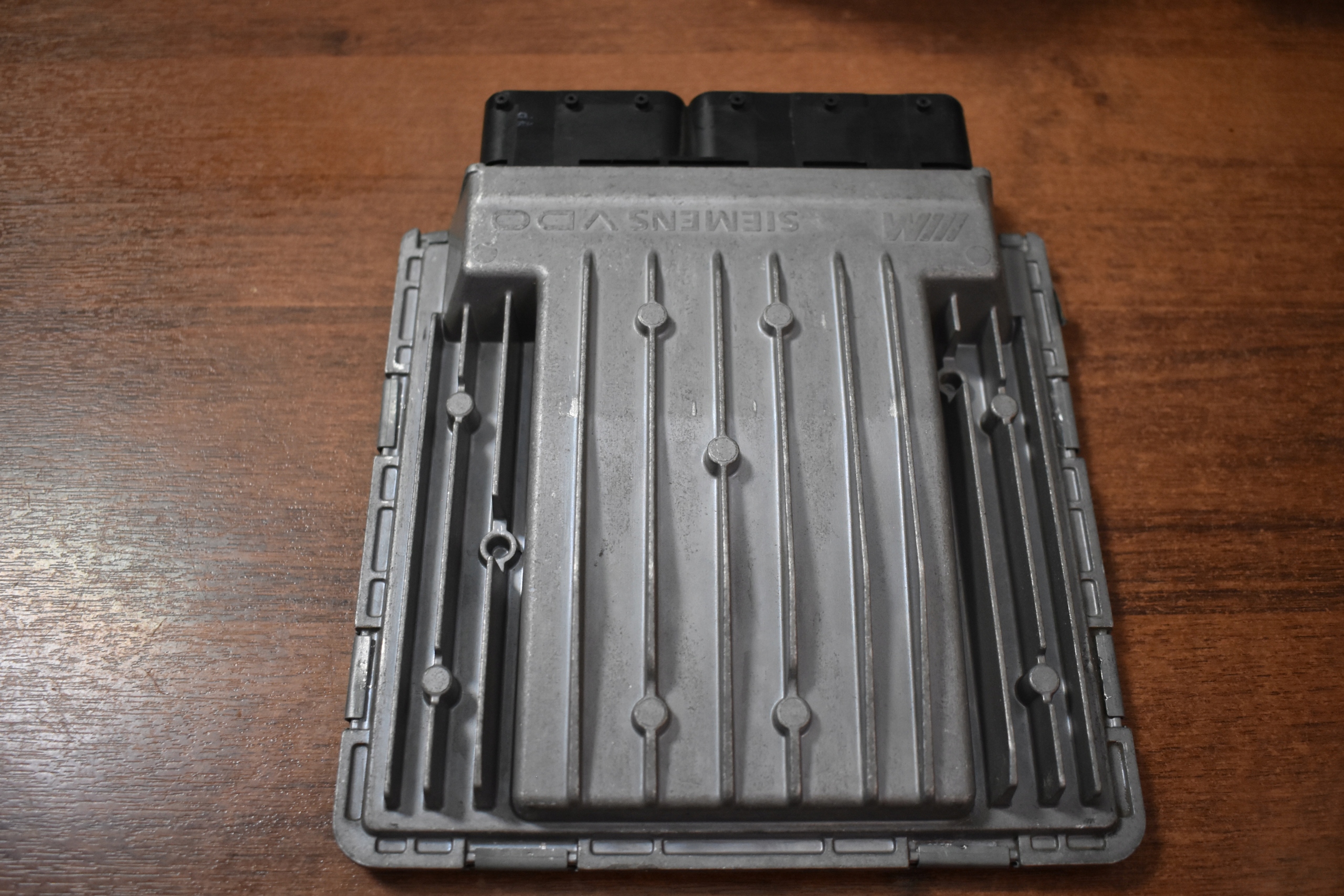 IDEALNY control unit ECU of the engine BMW E60 M5 E63 M6 C49 1 9