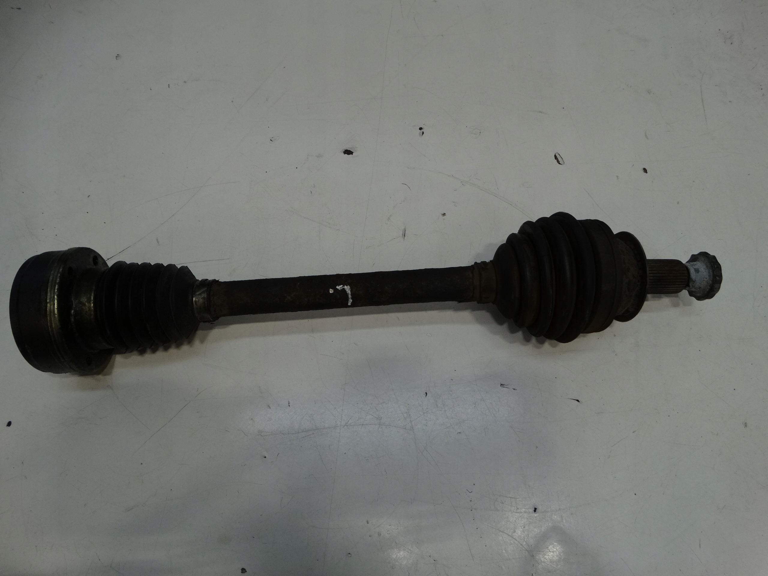 semi-axis left SEAT IBIZA MK4 1.4 CGG 63KW 2013r.