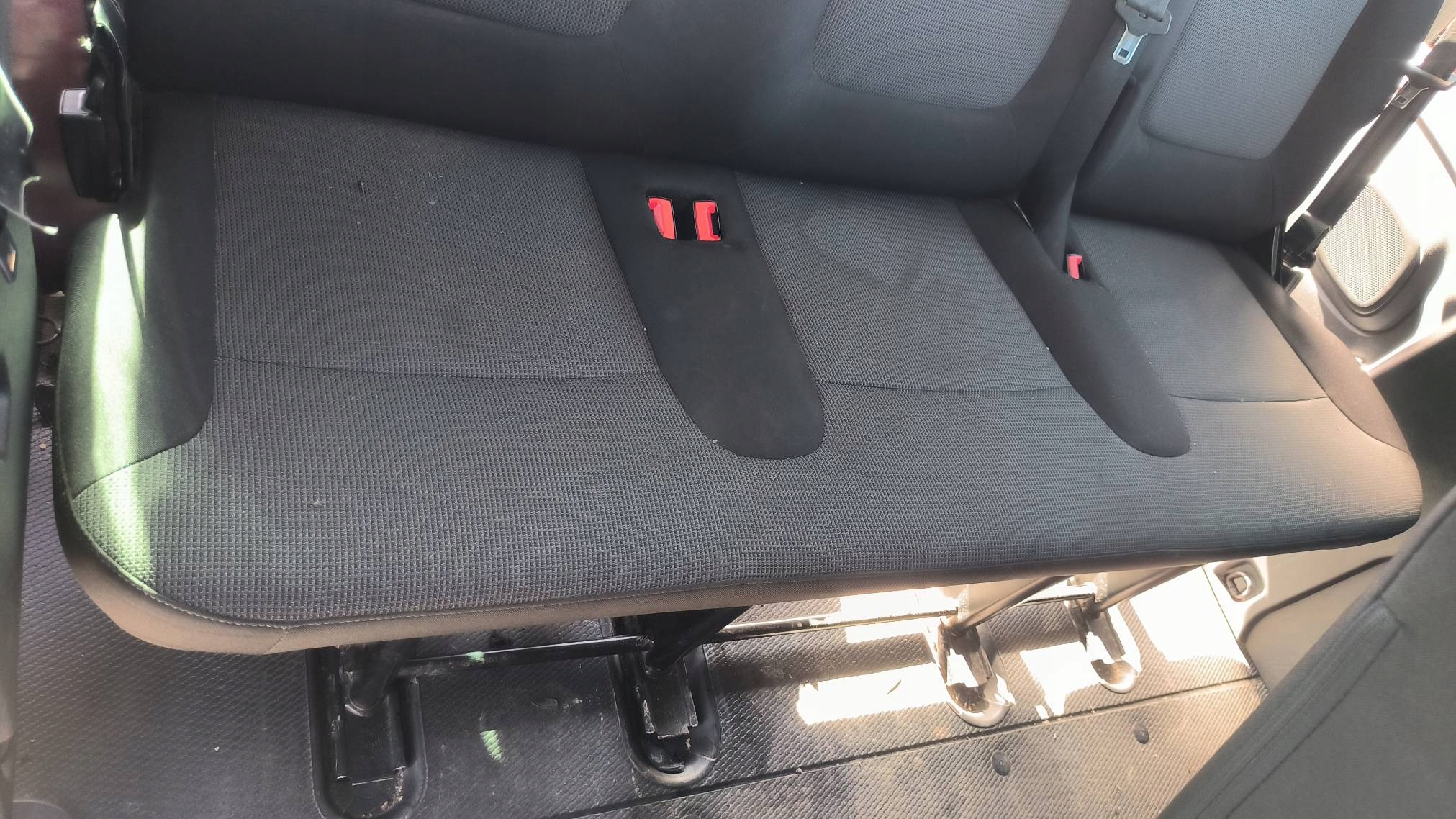 Sitze 3 RZAD 2023 VIVARO TRAFIC III LIFT