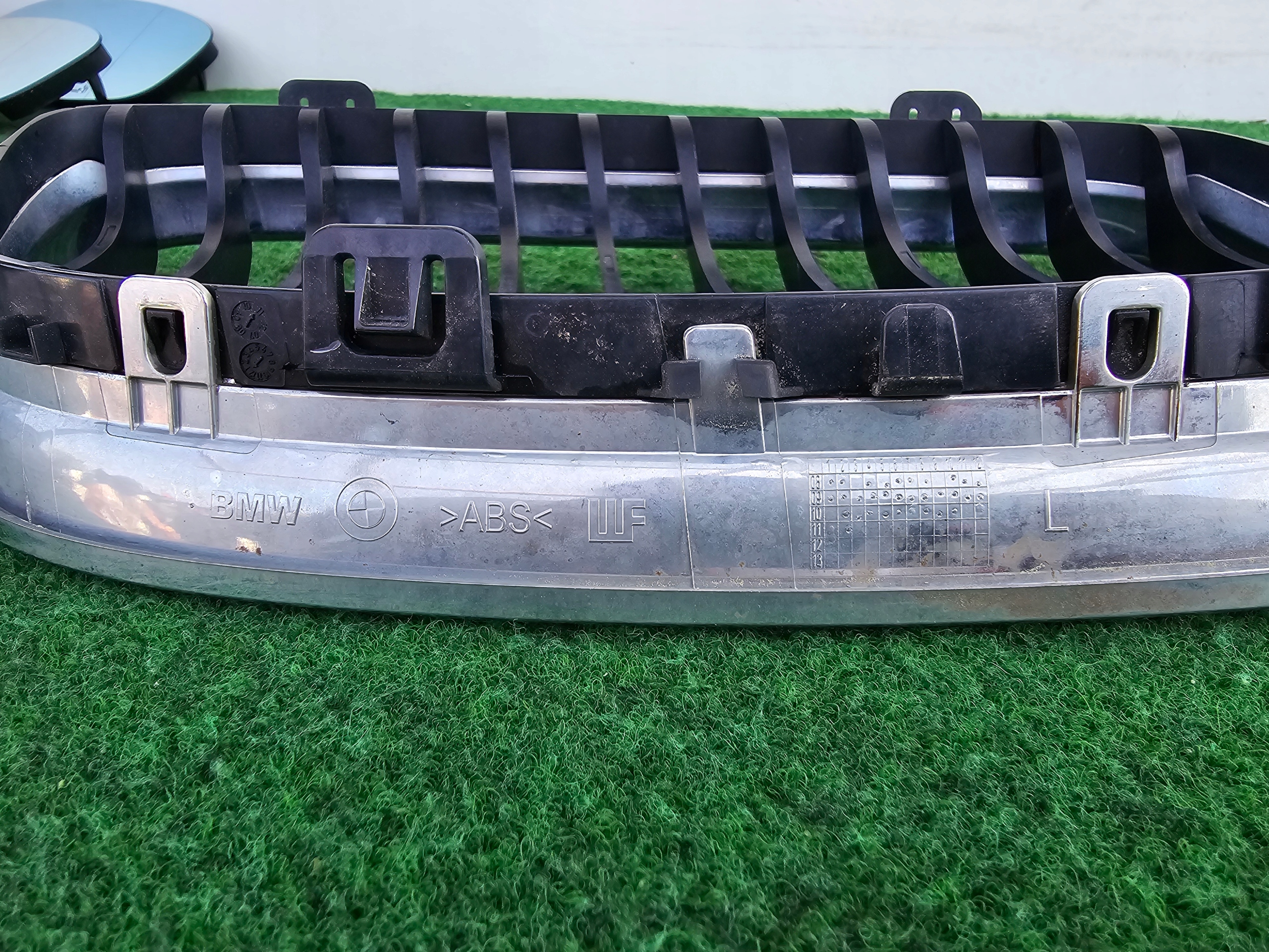 BMW 3 E90 E91 LIFT left kidney grille grid front PREKLADgrill 51137201969 K147N551
