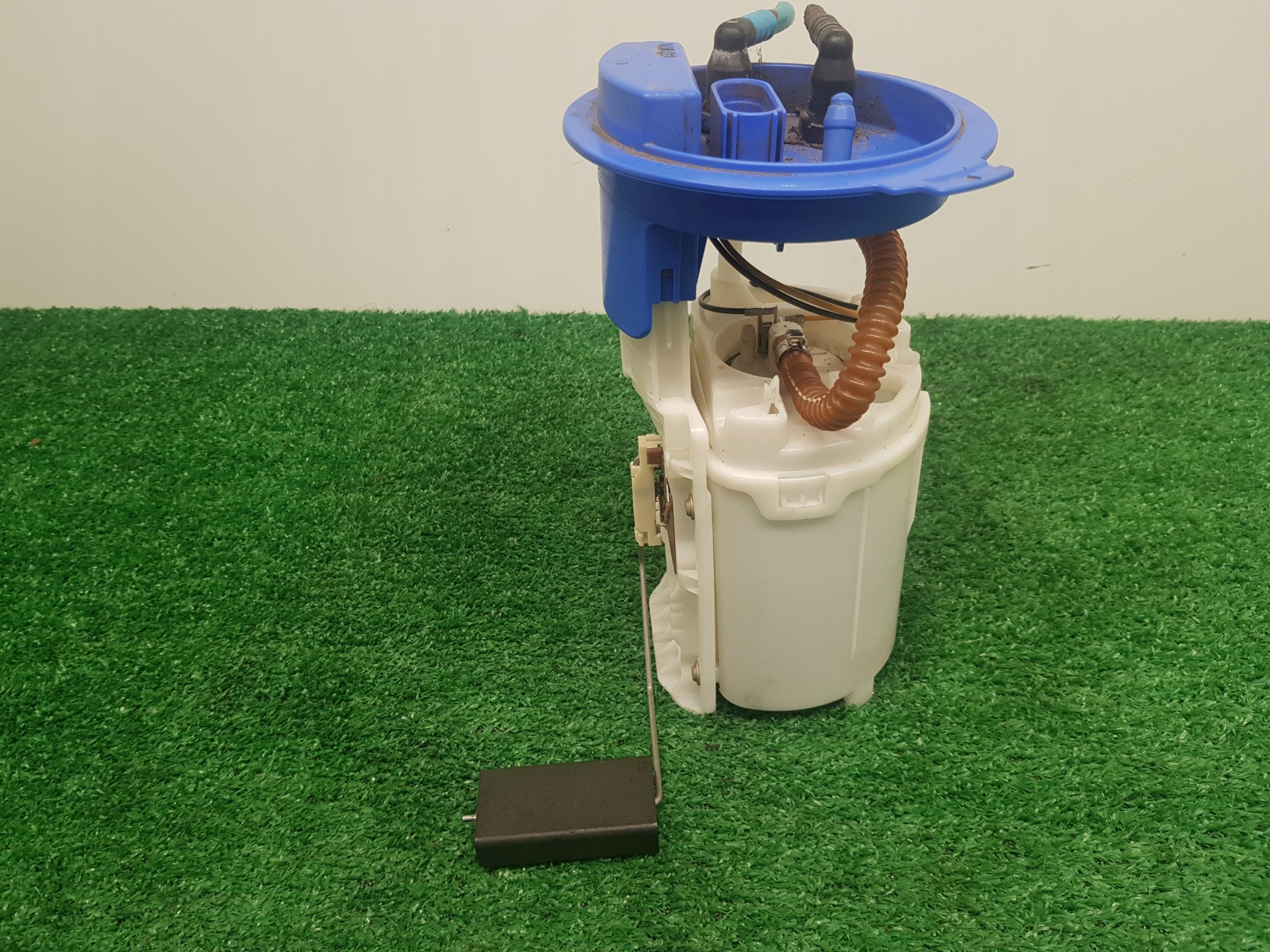 feed pump VOLKSWAGEN GOLF 5 plus 1K0919051AE