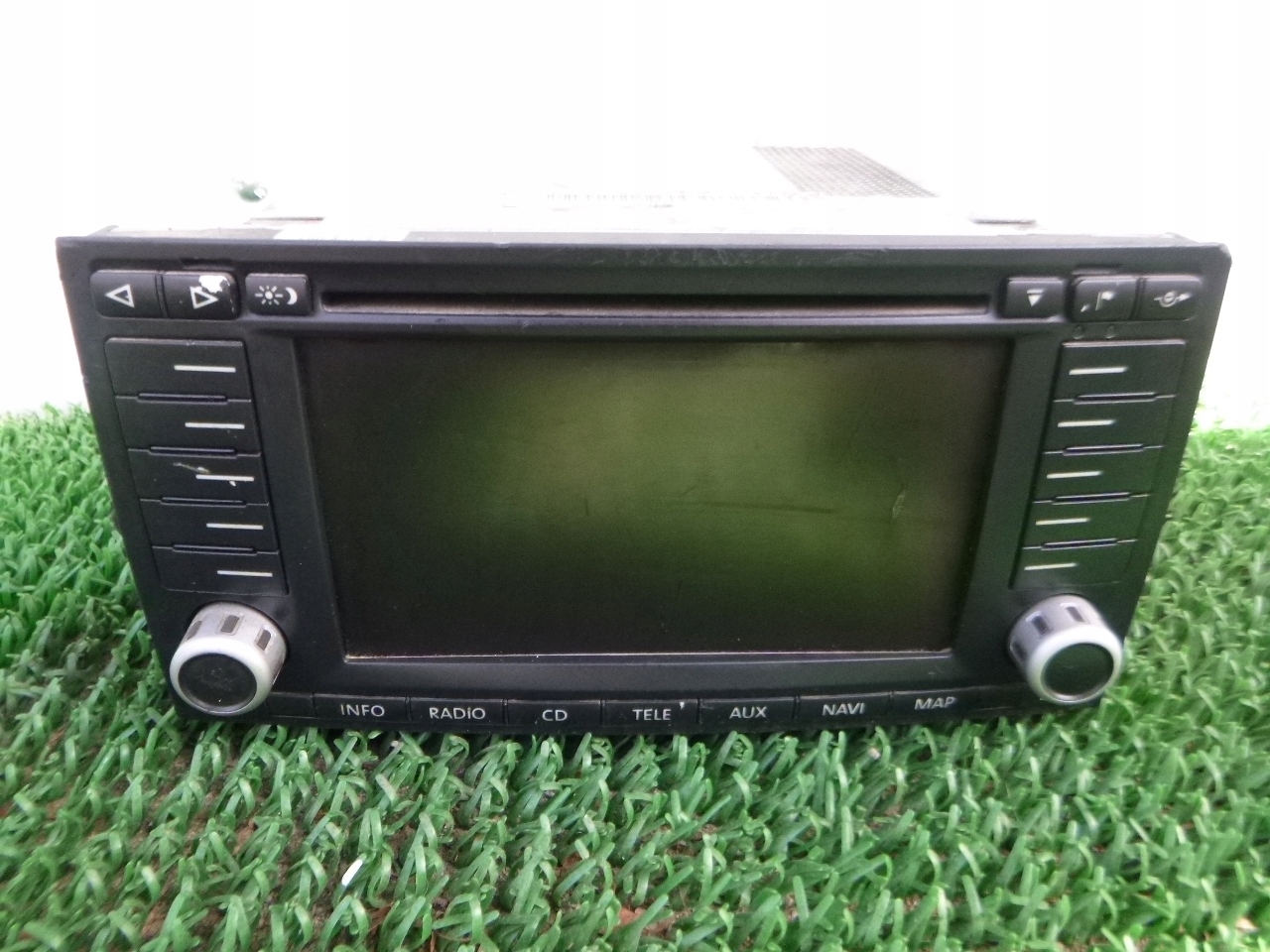 VW TOUAREG 7L 02-10 RADIO NAWIGACJA 7L6035191F
