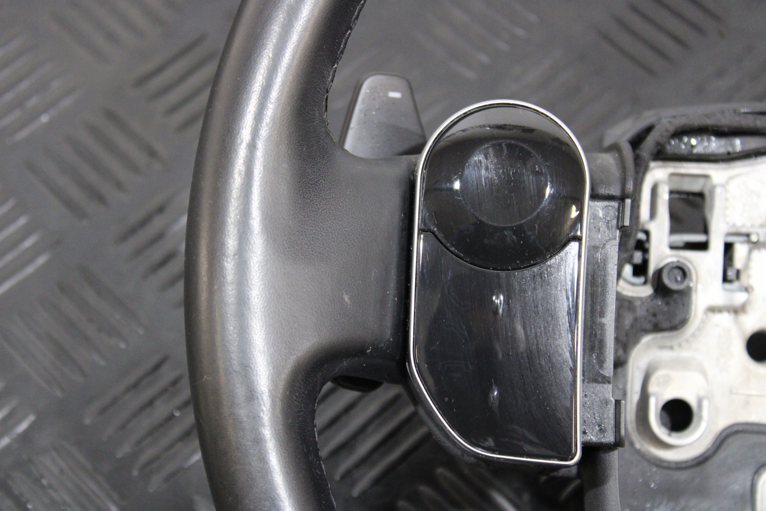 steering wheel, MULTIFUNKCJA with shifting LAND ROVER EVOQUE II 2 L551