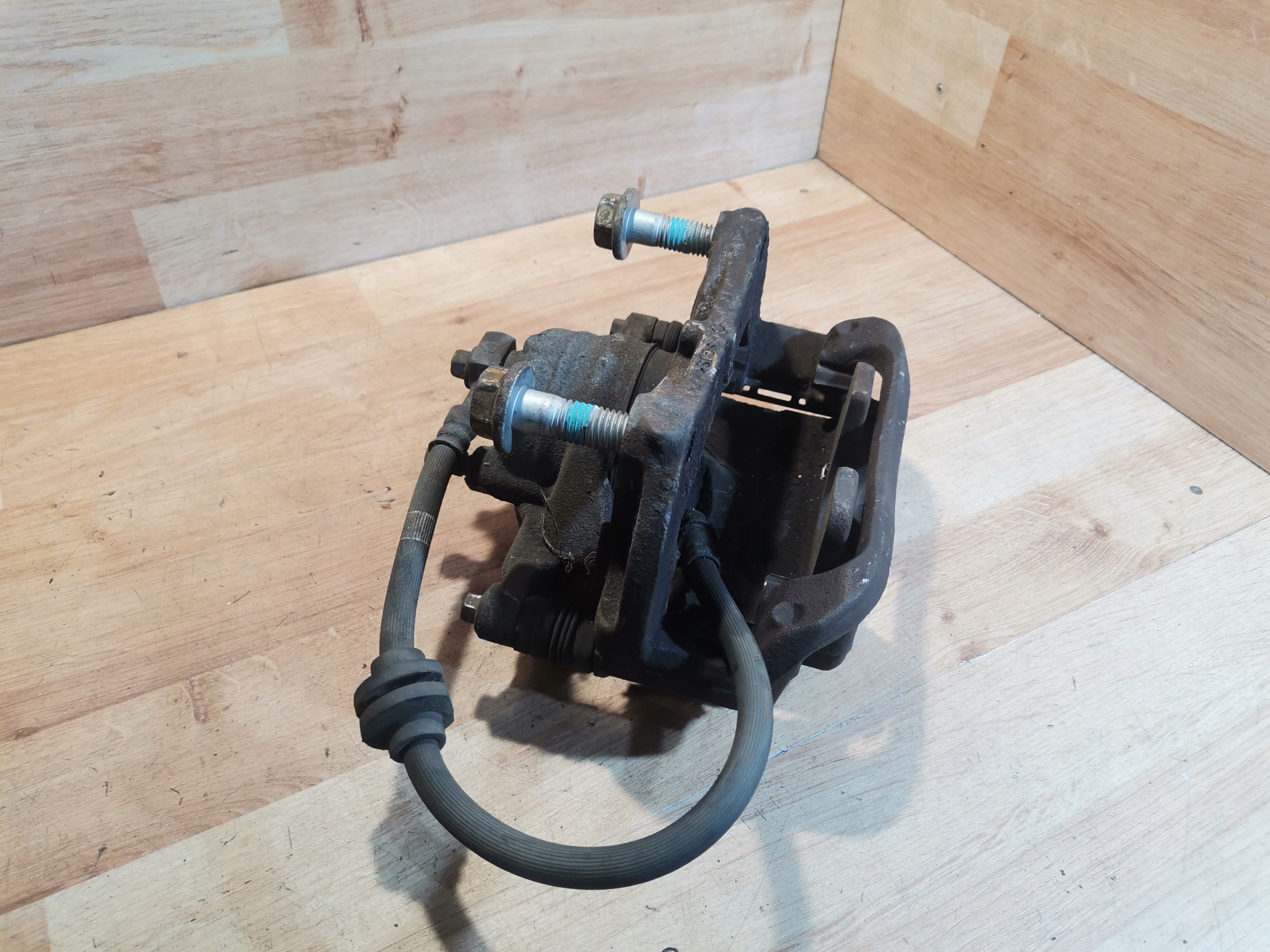 caliper brake left front OPEL MOKKA A ZAFIRA C 13430602