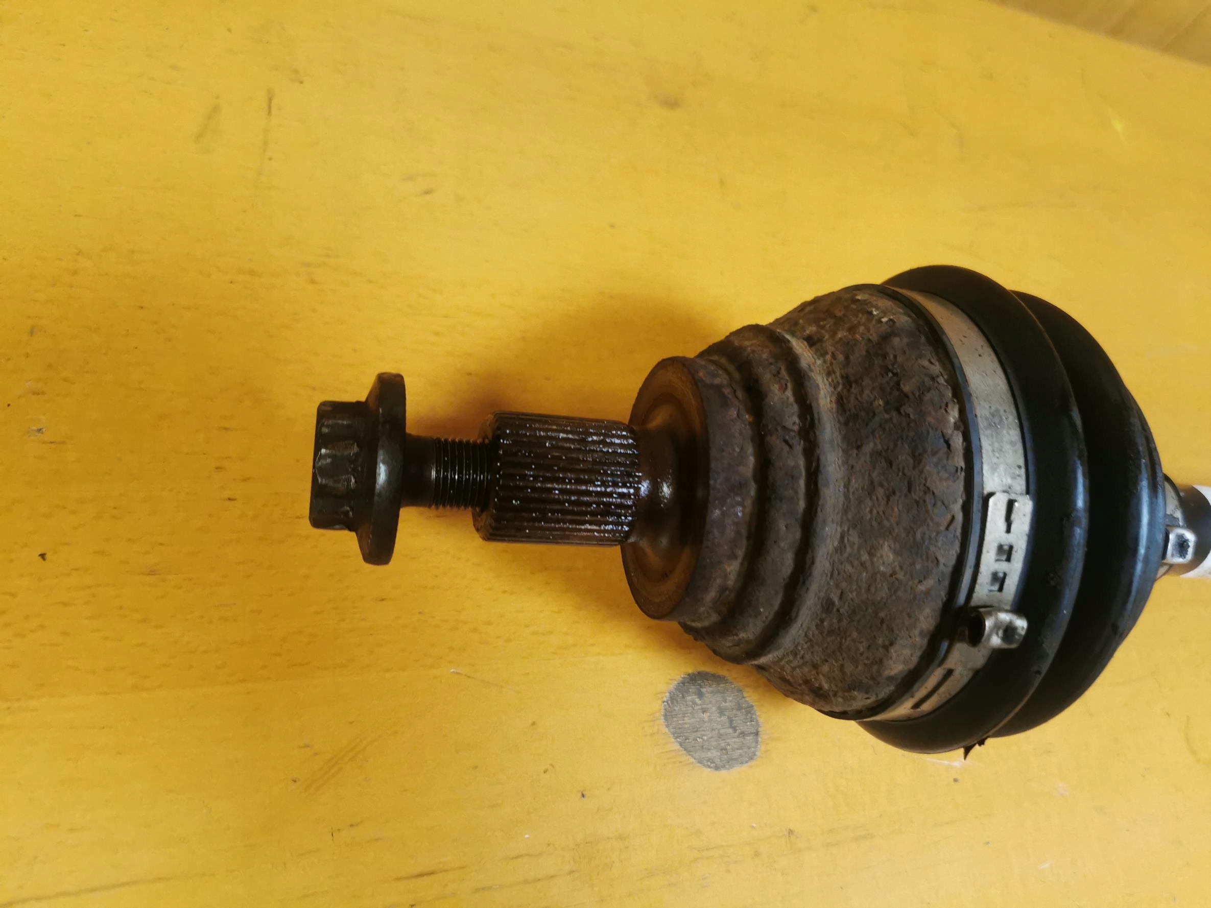 semi-axis front right VW TIGUAN and 5N 2.0 TDI 140KM