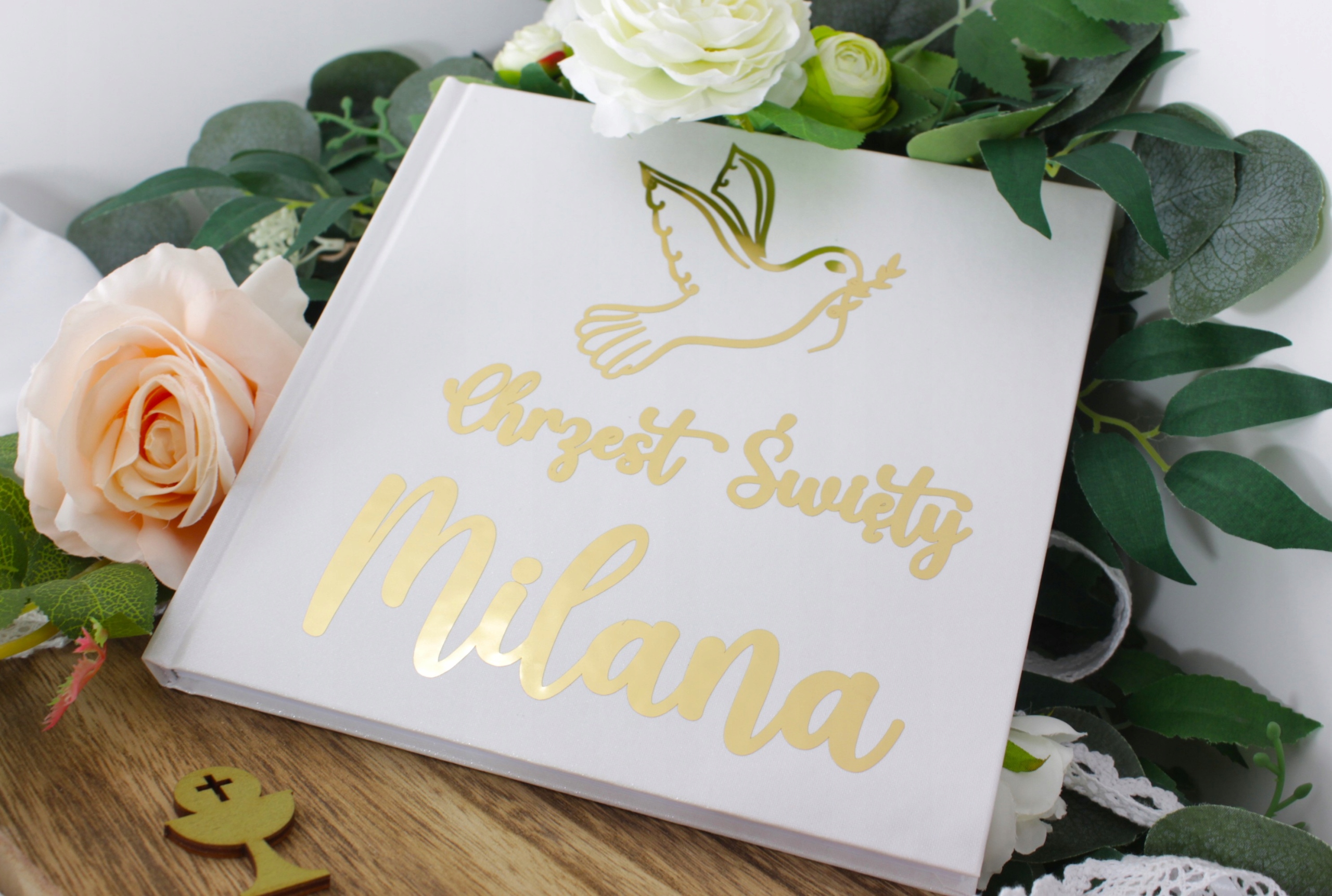 KSIĘGA GOŚCI NA CHRZEST Biała Gołąbek Imię Liczba stron 96