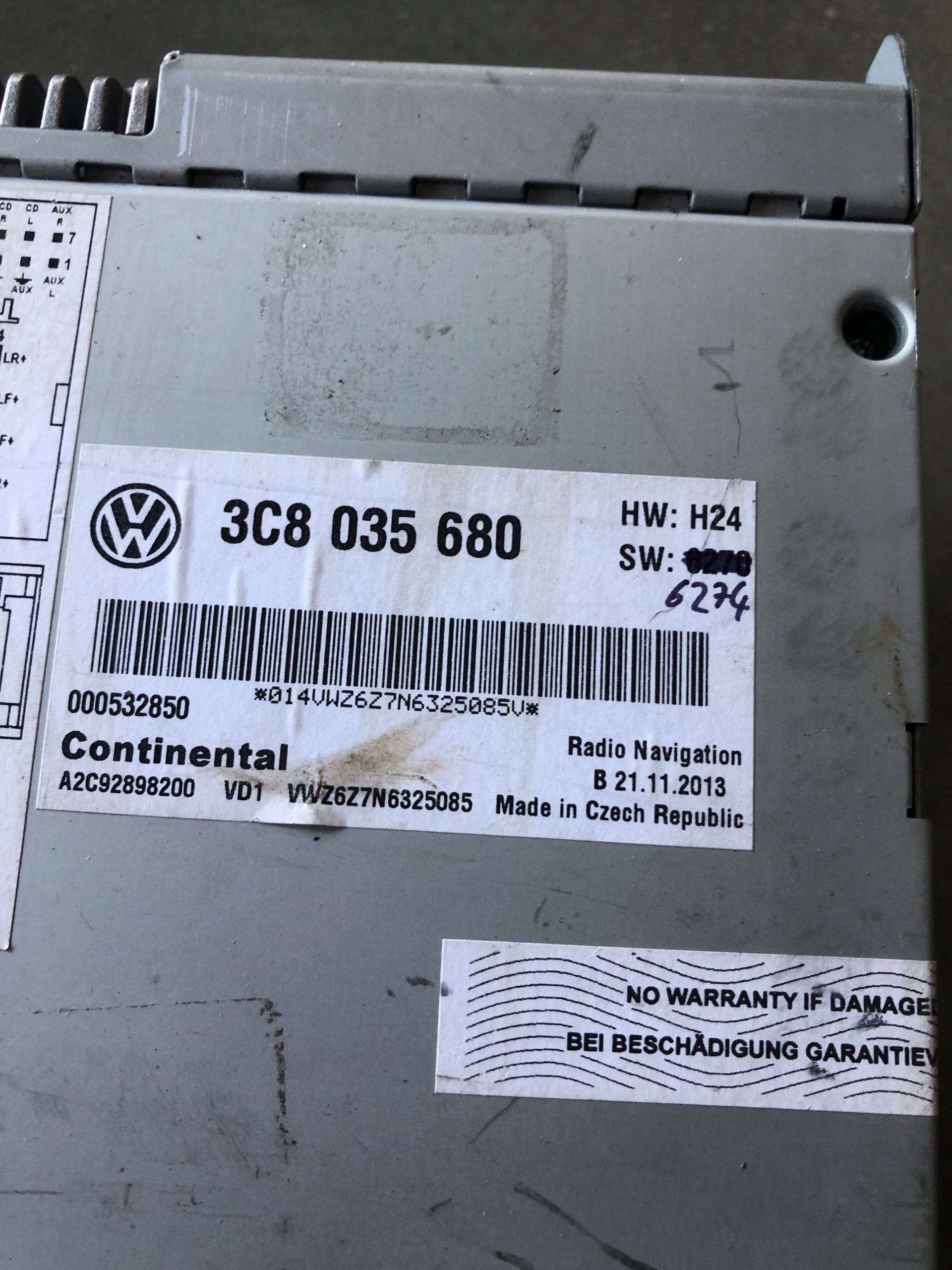 vw PASSAT B7 радио 3C8035680.....