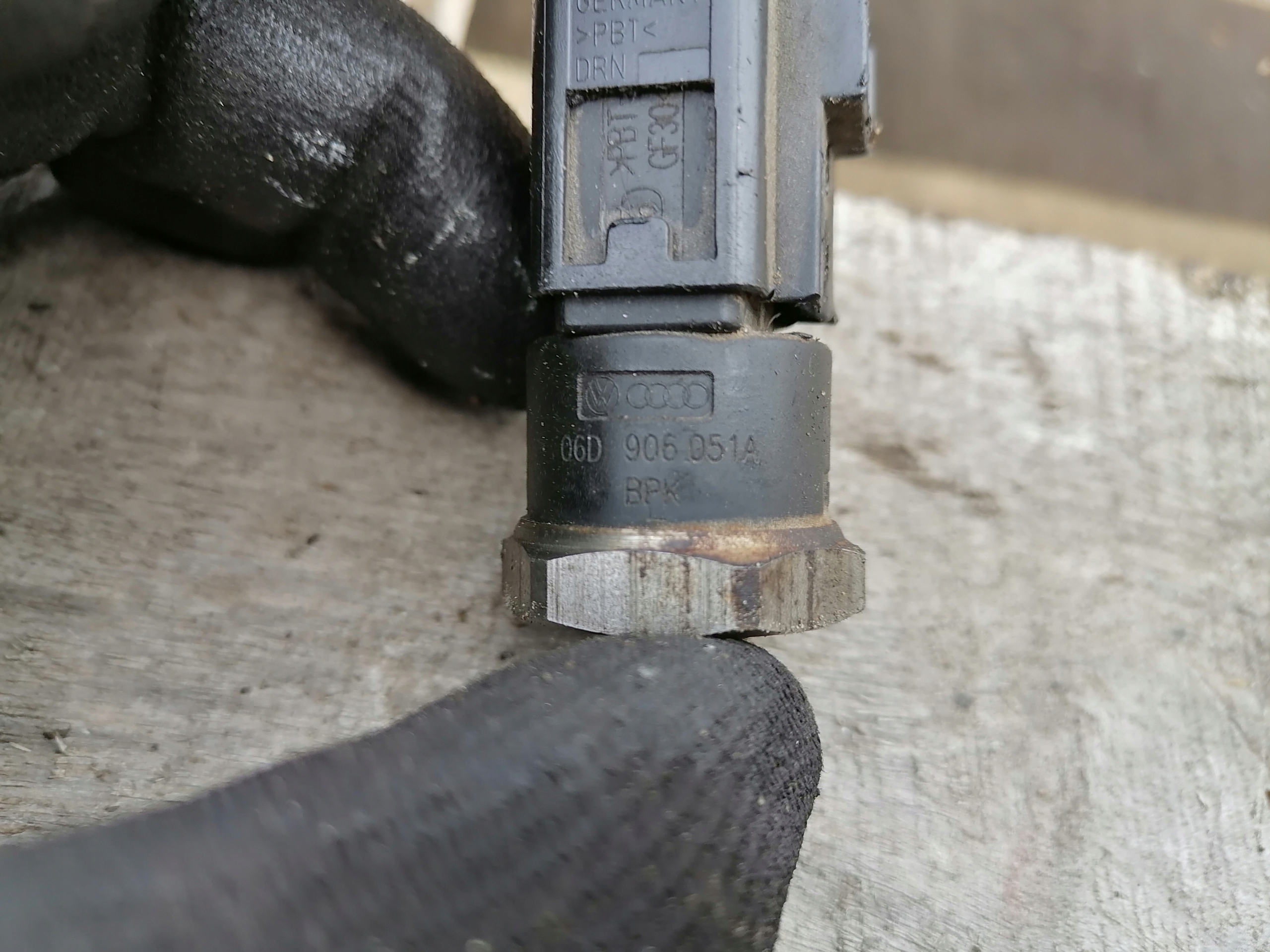 06D906051A Sensor des Kraftstoffsbehälters SEAT AUDI VW